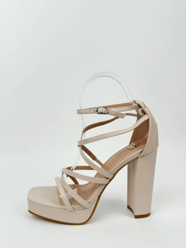 Sandalia tacon entrelazado nude sold by Sorellas