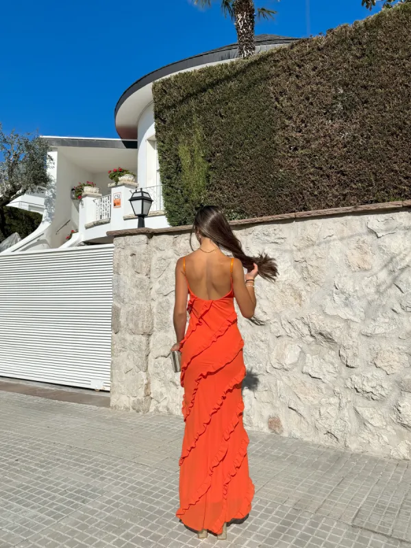 Vestido volantes crepe naranja sold by Sorellas