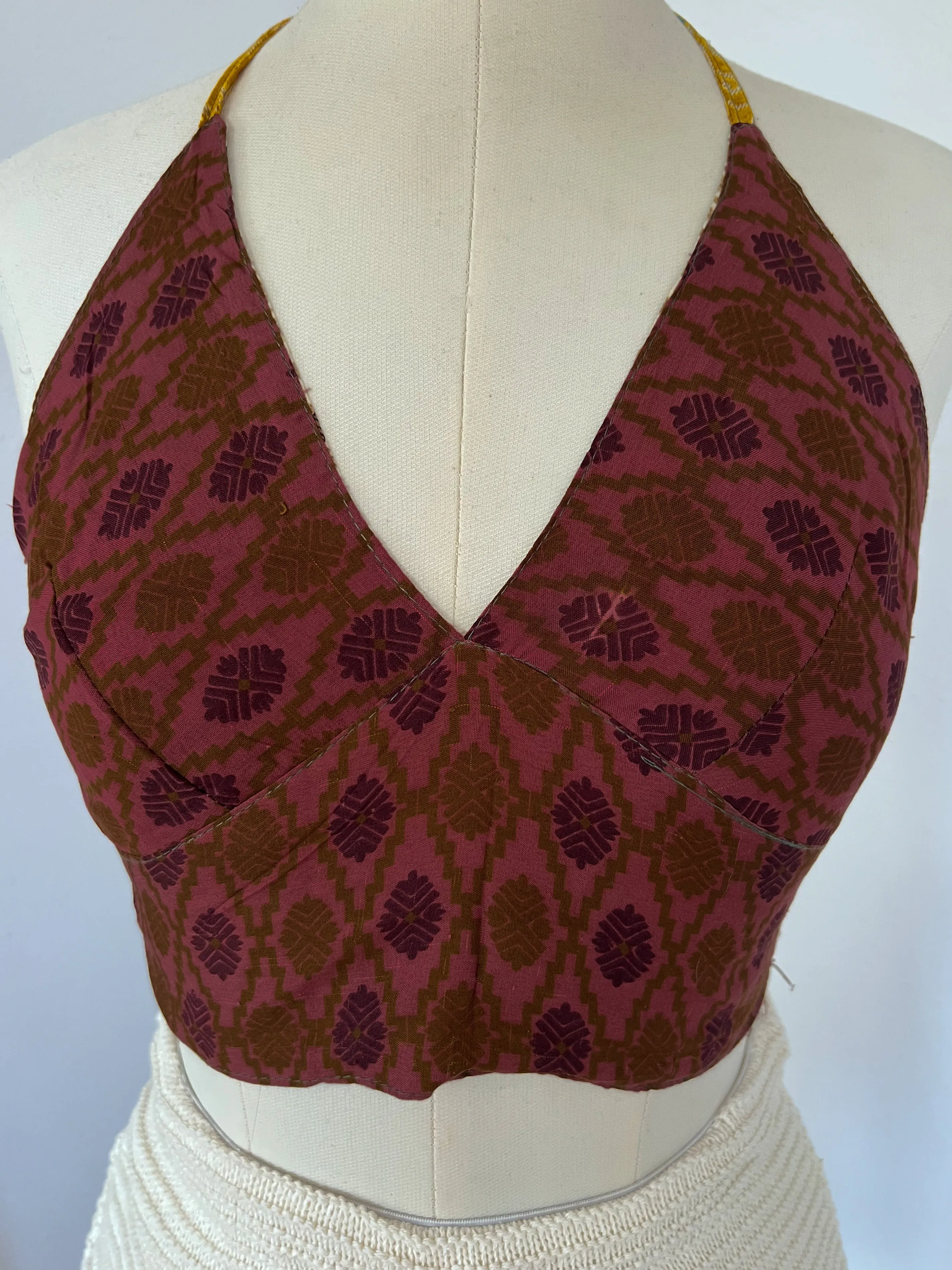 Top bardot manguitos frunce blanco sold by Sorellas