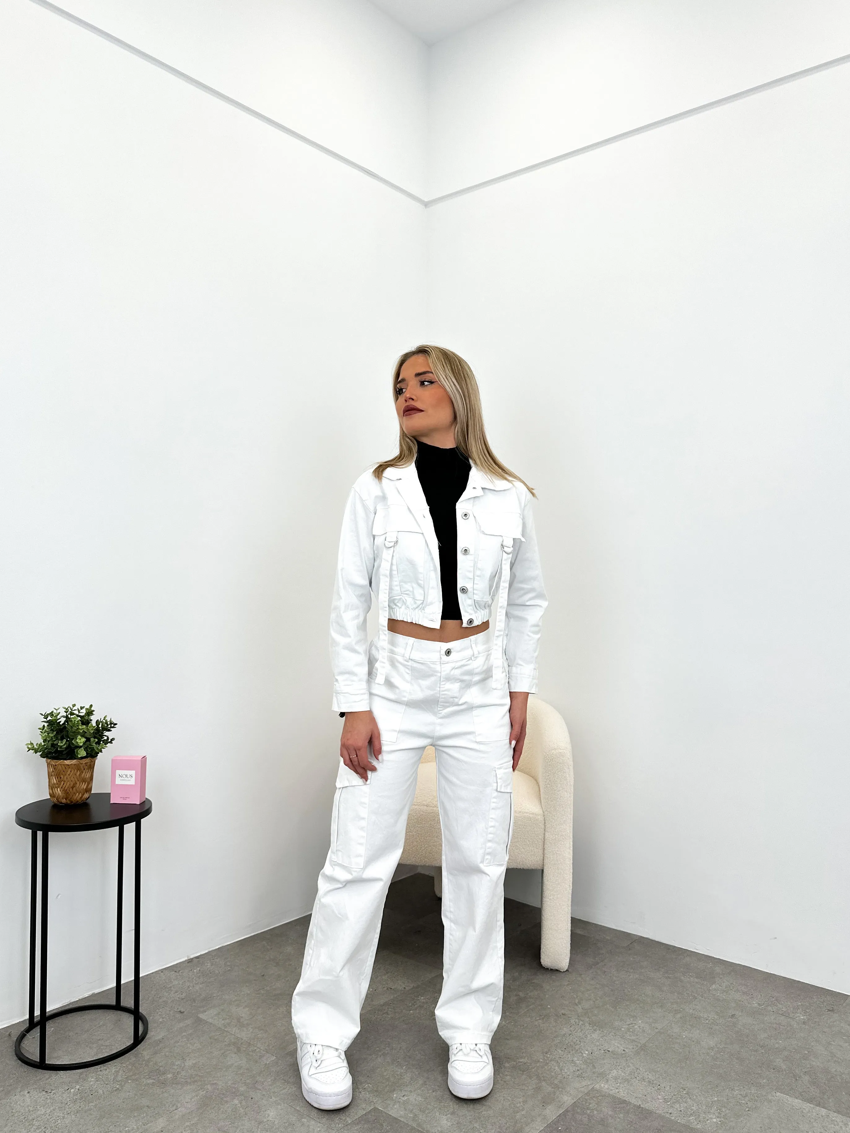 Chaqueta crop loneta blanca sold by Sorellas product image thumbnail 5