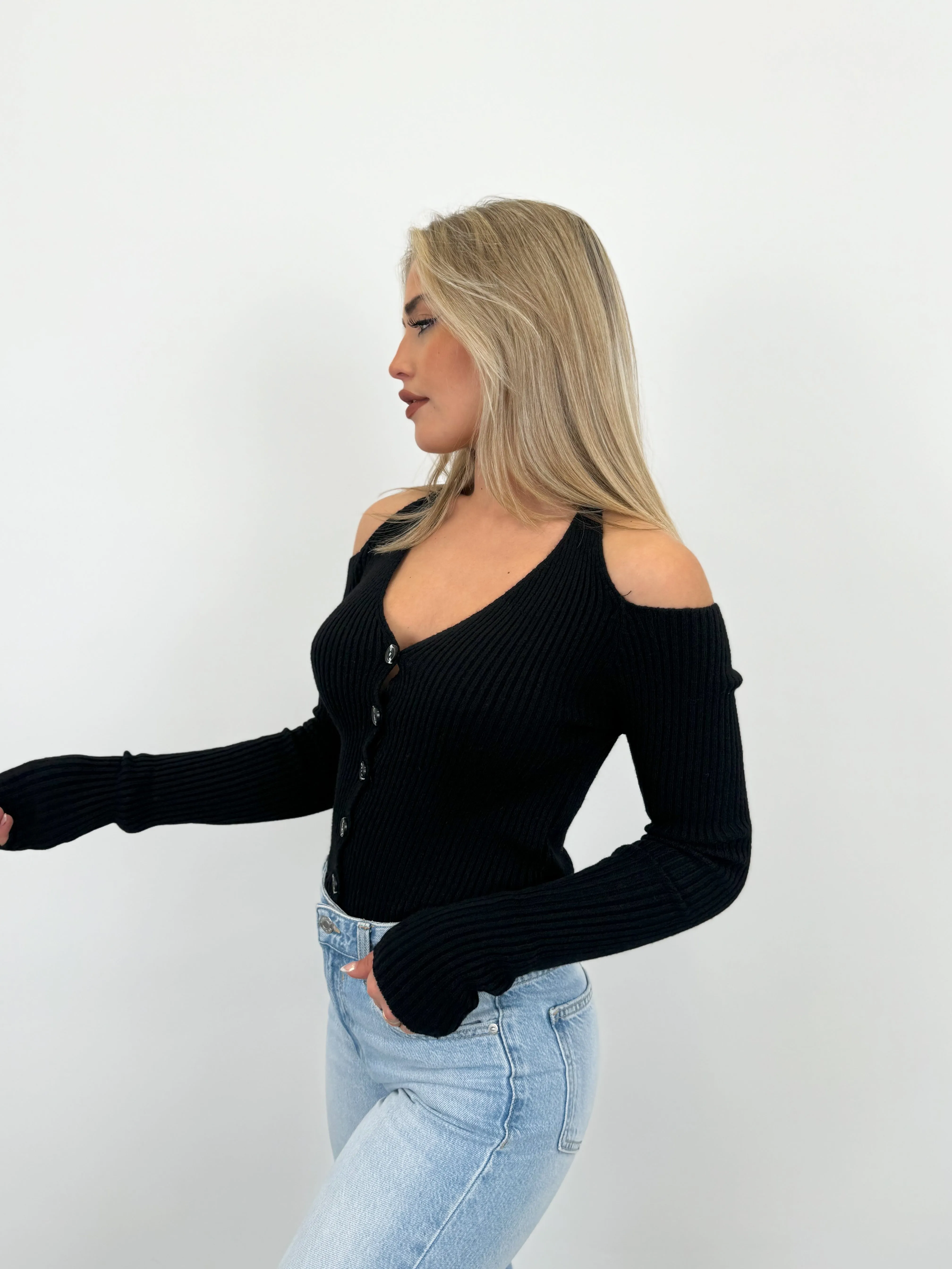 Jersey cruzado botones negro sold by Sorellas product image thumbnail 3