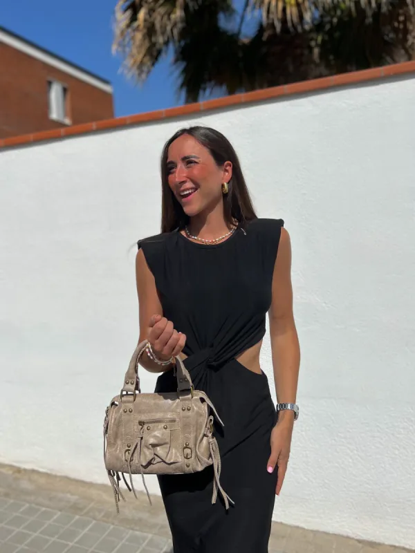 Bolso hebillas piel mate beige sold by Sorellas