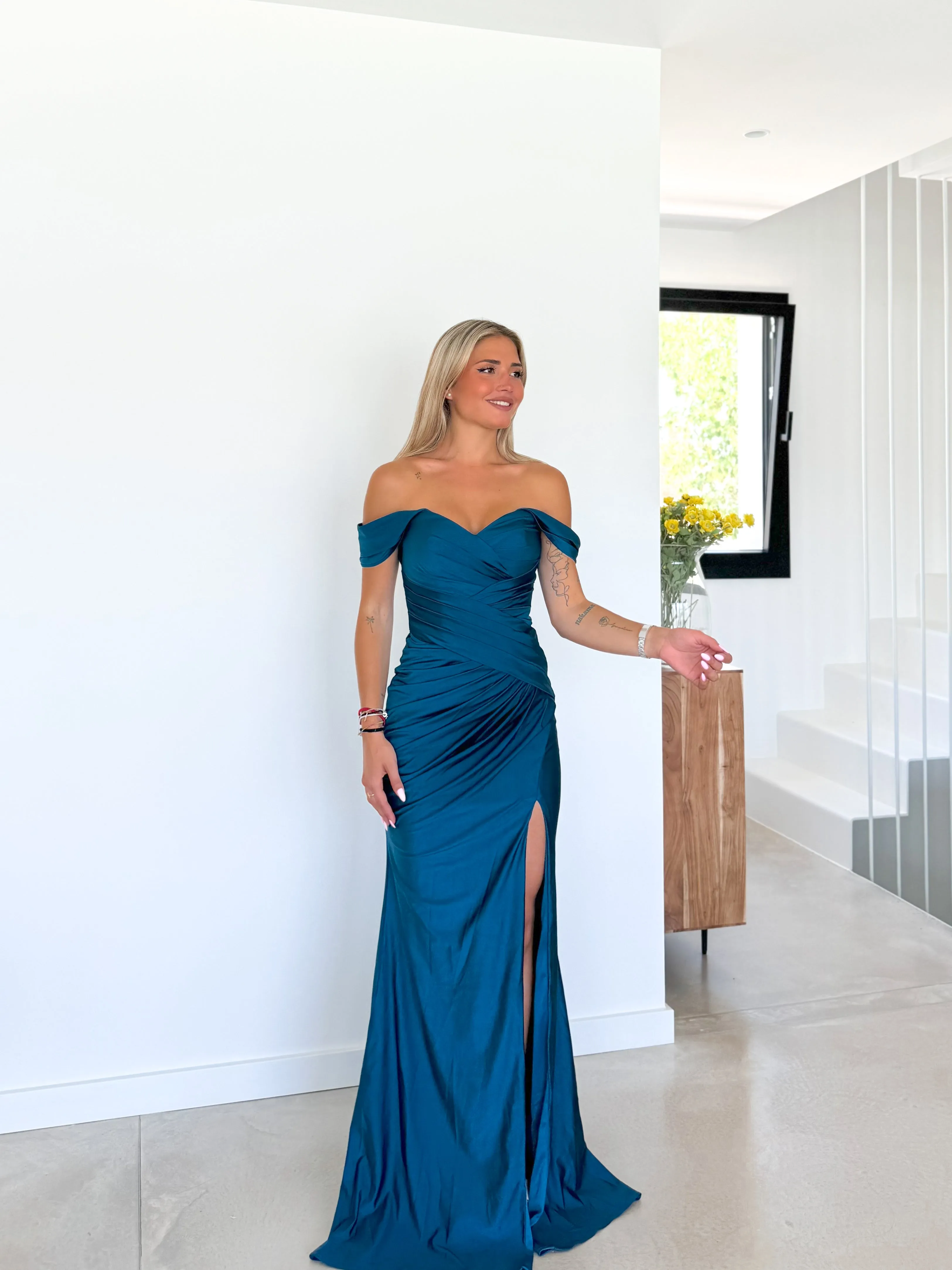 Vestido barco frunce cruzado petróleo sold by Sorellas product image thumbnail 3