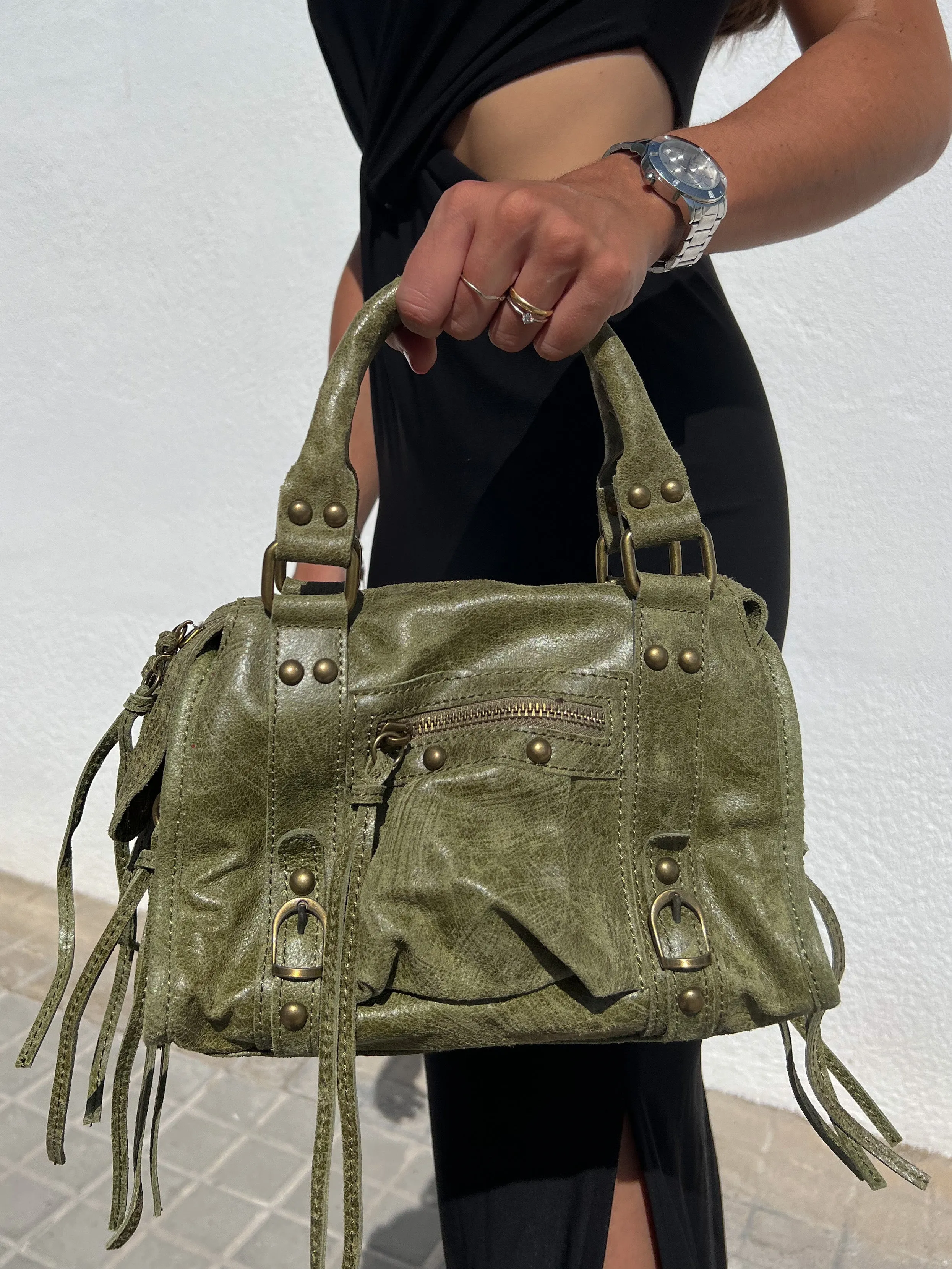 Bolso hebillas piel mate caqui sold by Sorellas