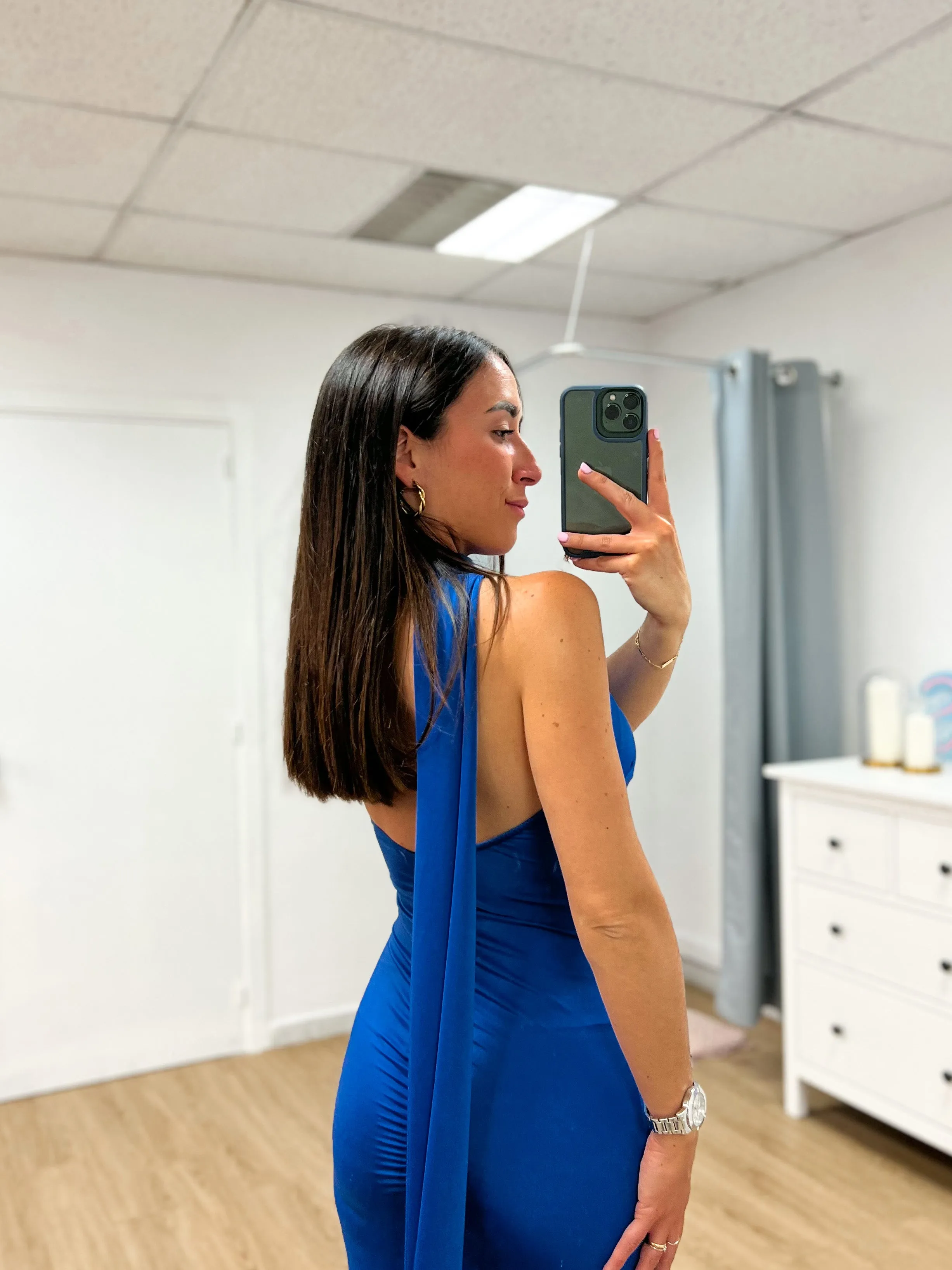 Vestido satinado choker azul sold by Sorellas product image thumbnail 3