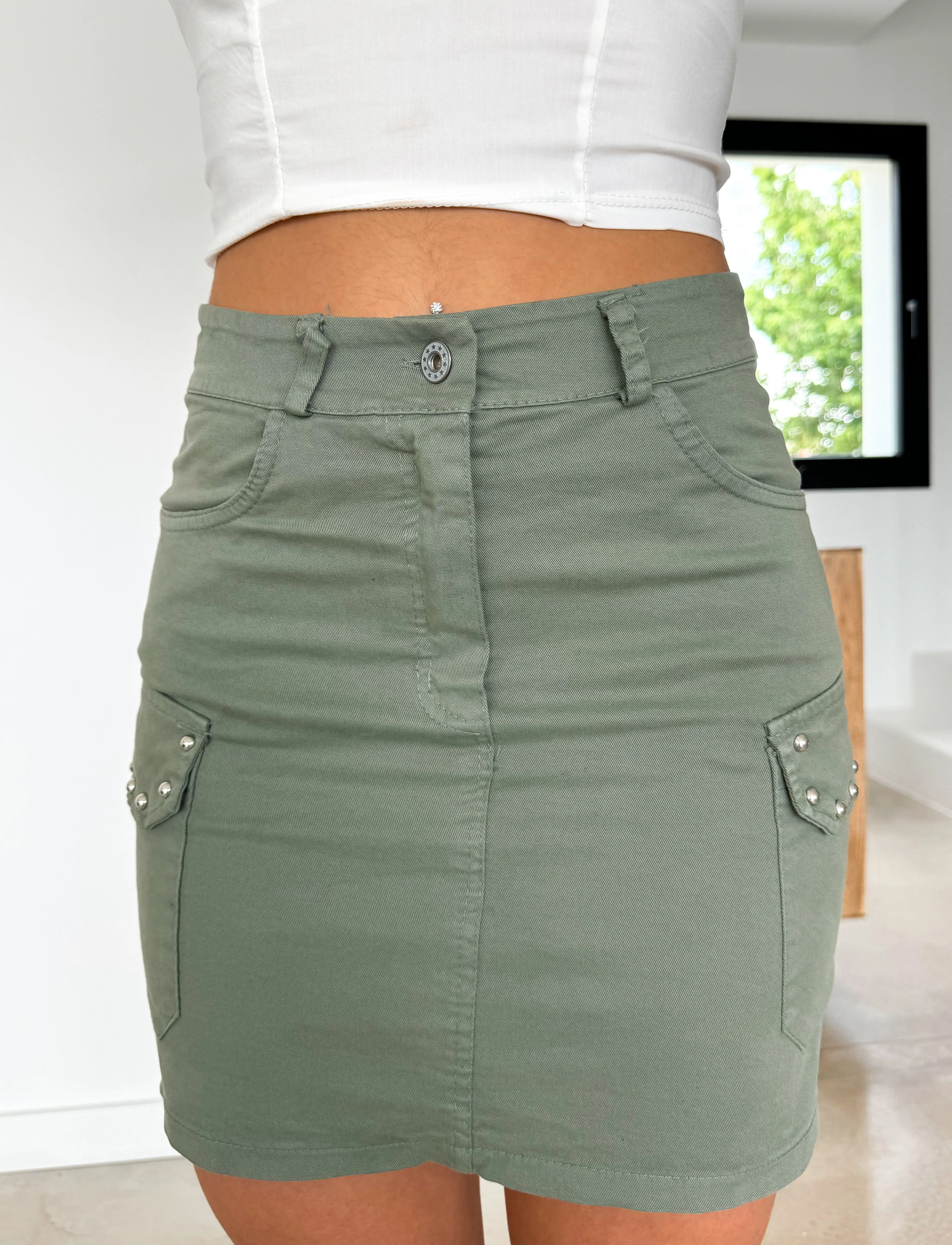 Falda mini tachuelas caqui sold by Sorellas product image thumbnail 2