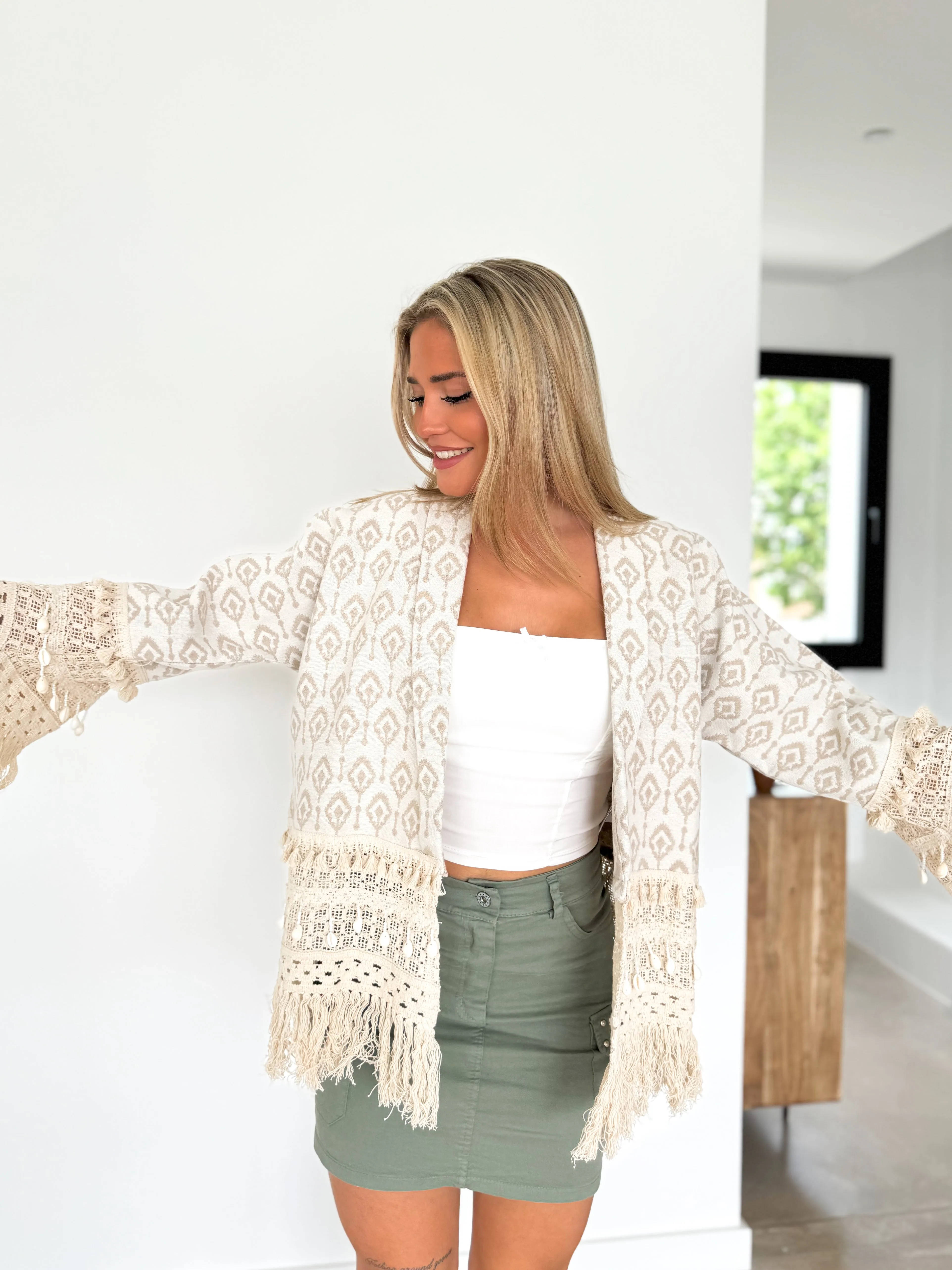 Kimono boho estampado beige sold by Sorellas product image thumbnail 3