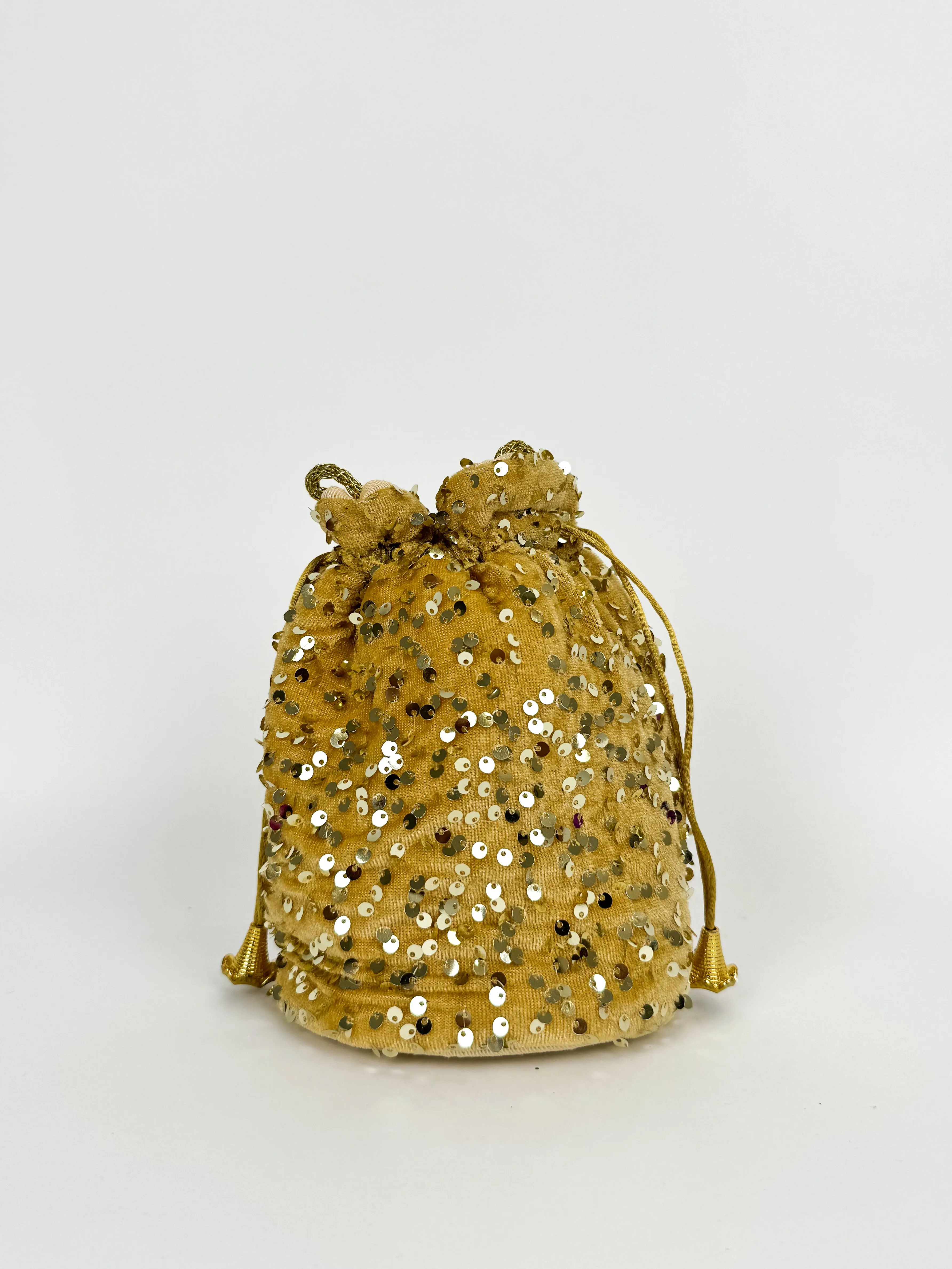 Clutch saco lentejuelas dorado sold by Sorellas product image thumbnail 2