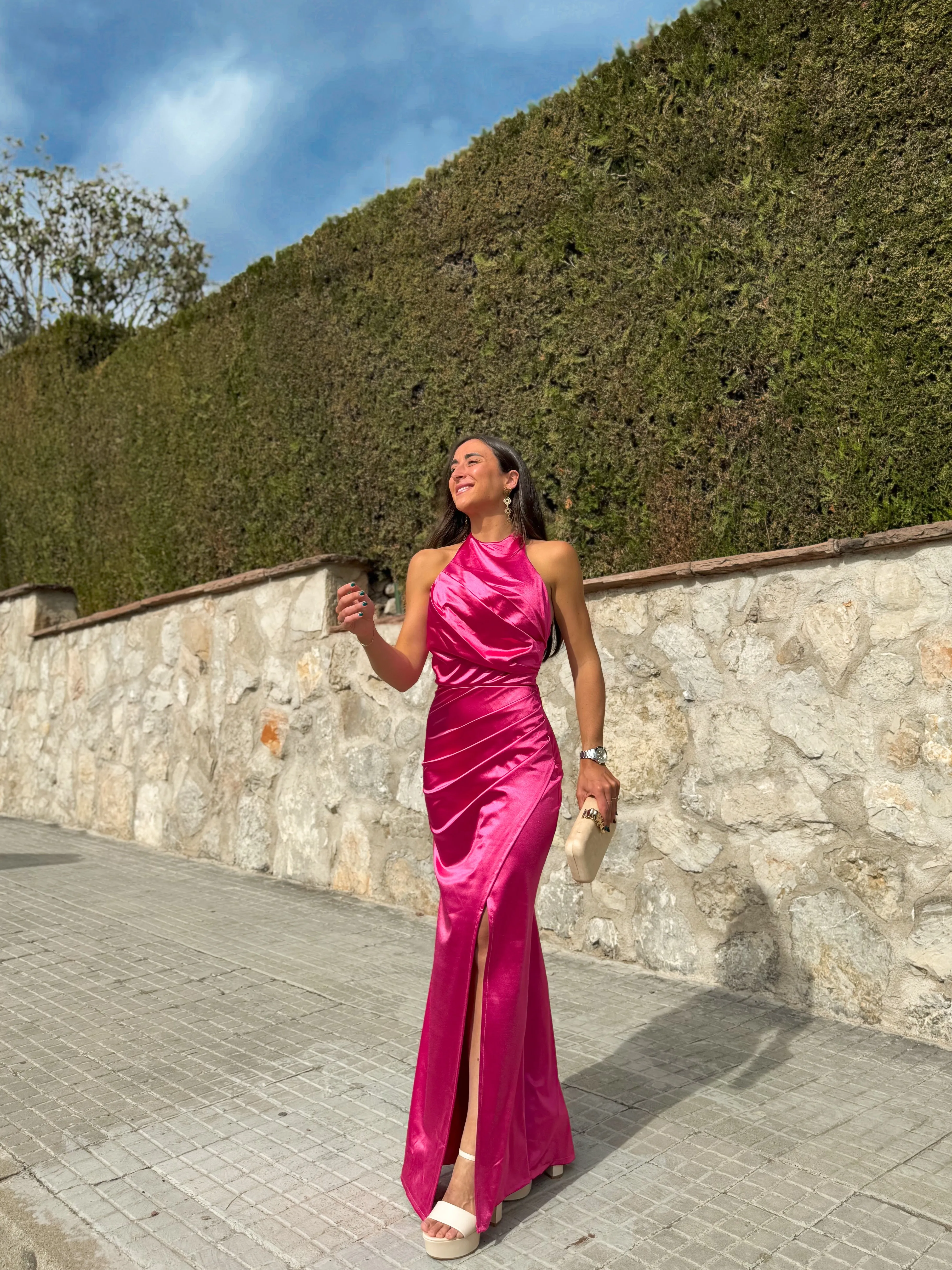 Vestido largo halter drapeado rosa sold by Sorellas product image thumbnail 4