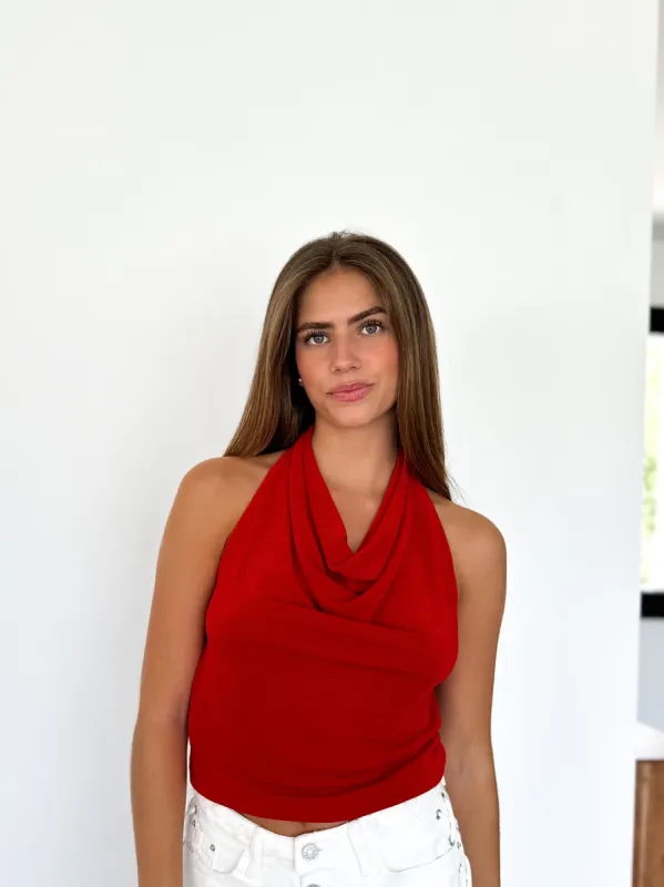 Top cascada espalda rojo sold by Sorellas