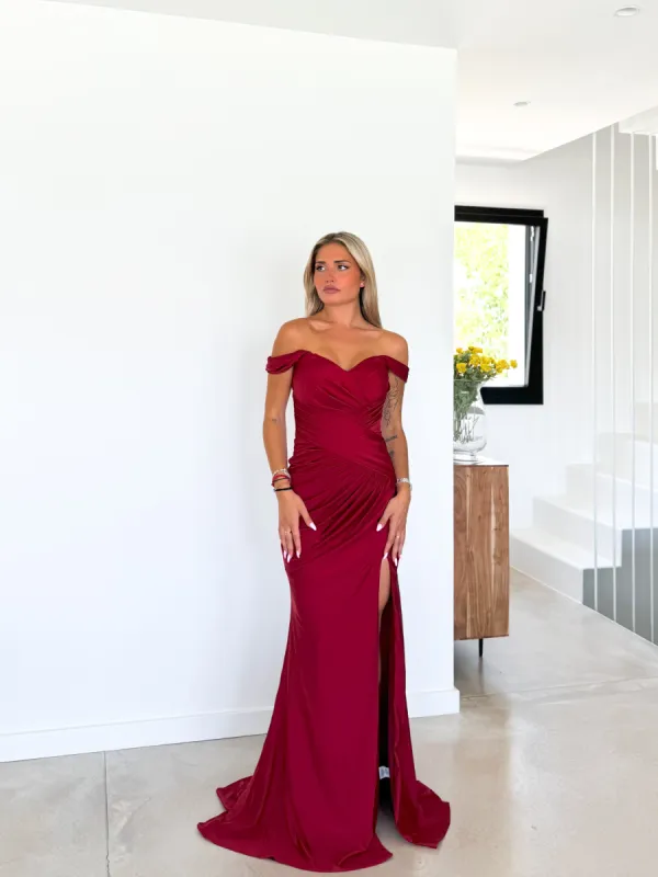 Vestido barco frunce cruzado burdeos sold by Sorellas