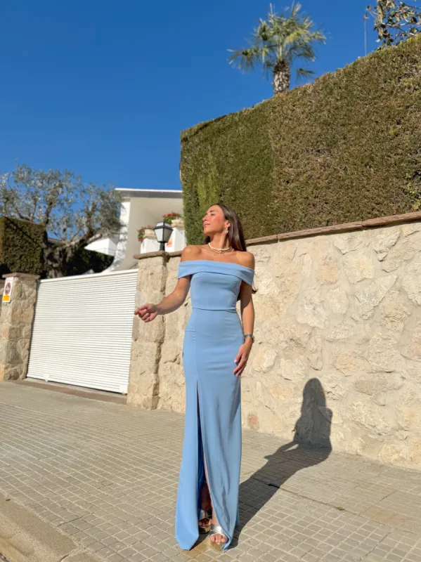 Vestido bardot ajustado celeste sold by Sorellas