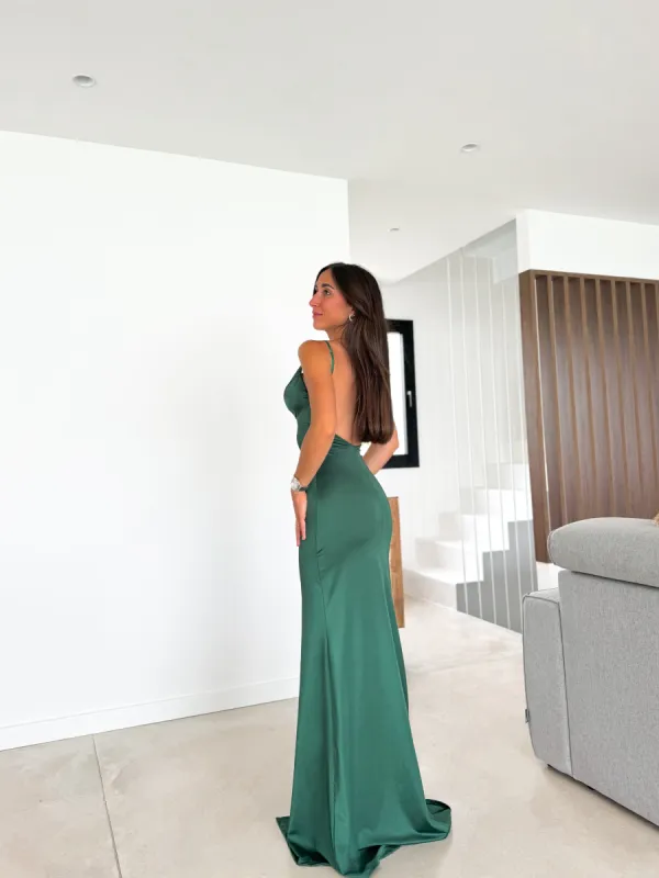 Vestido espalda tirante sirena botella sold by Sorellas