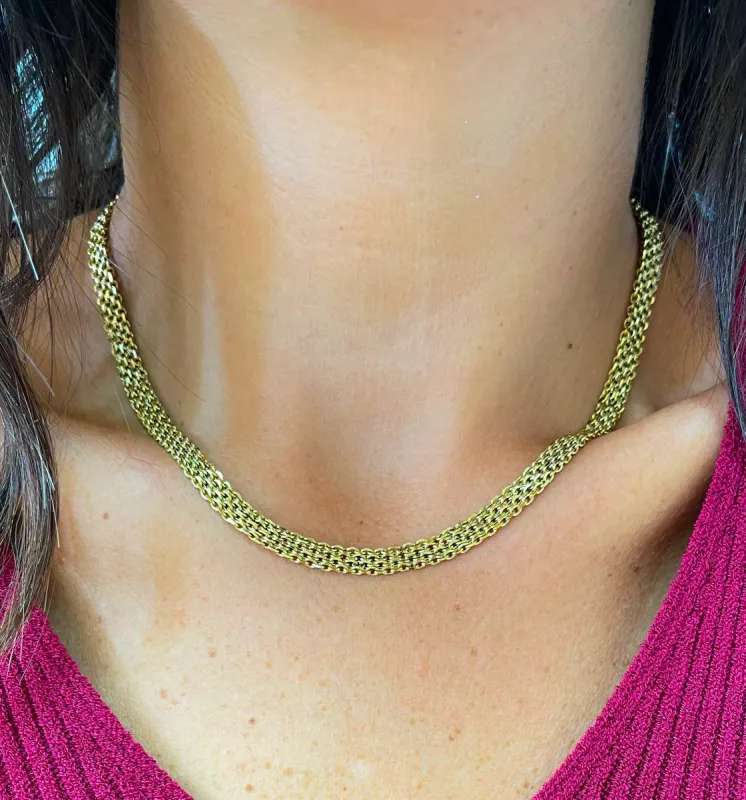 Collar plano cadenas sold by Sorellas
