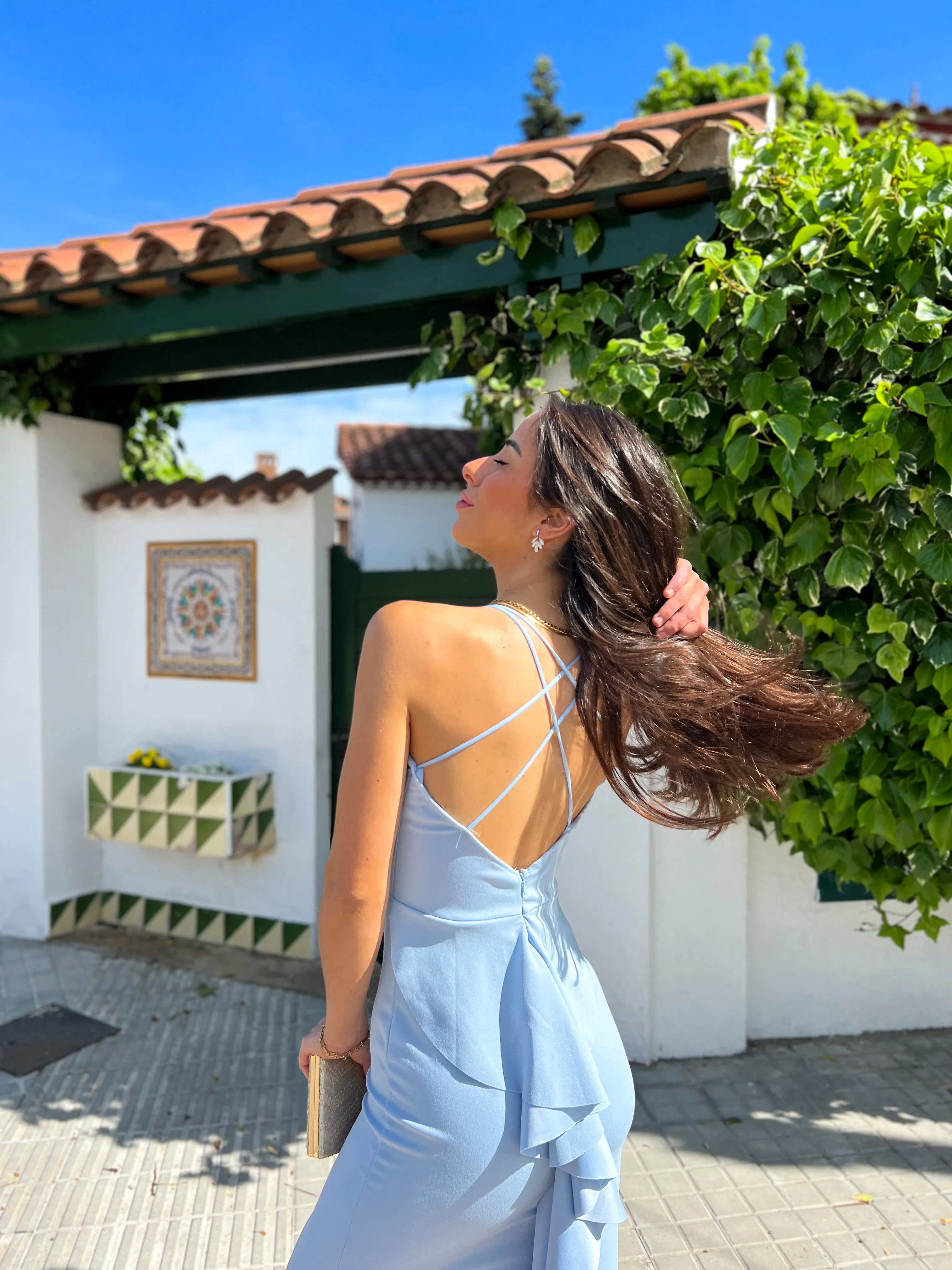 Vestido largo cola azul sold by Sorellas product image thumbnail 2