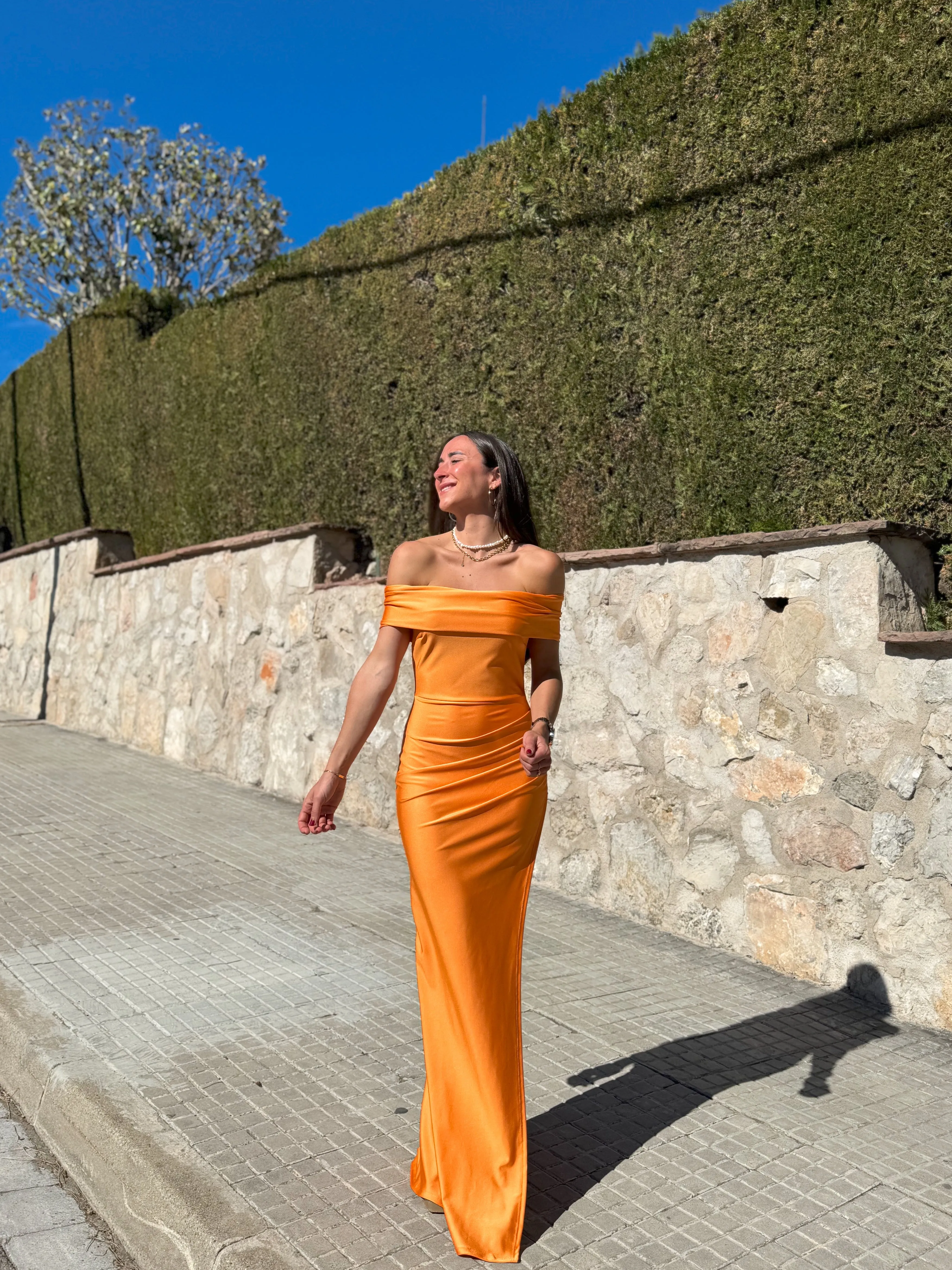 Vestido banda satinado naranja sold by Sorellas product image thumbnail 2