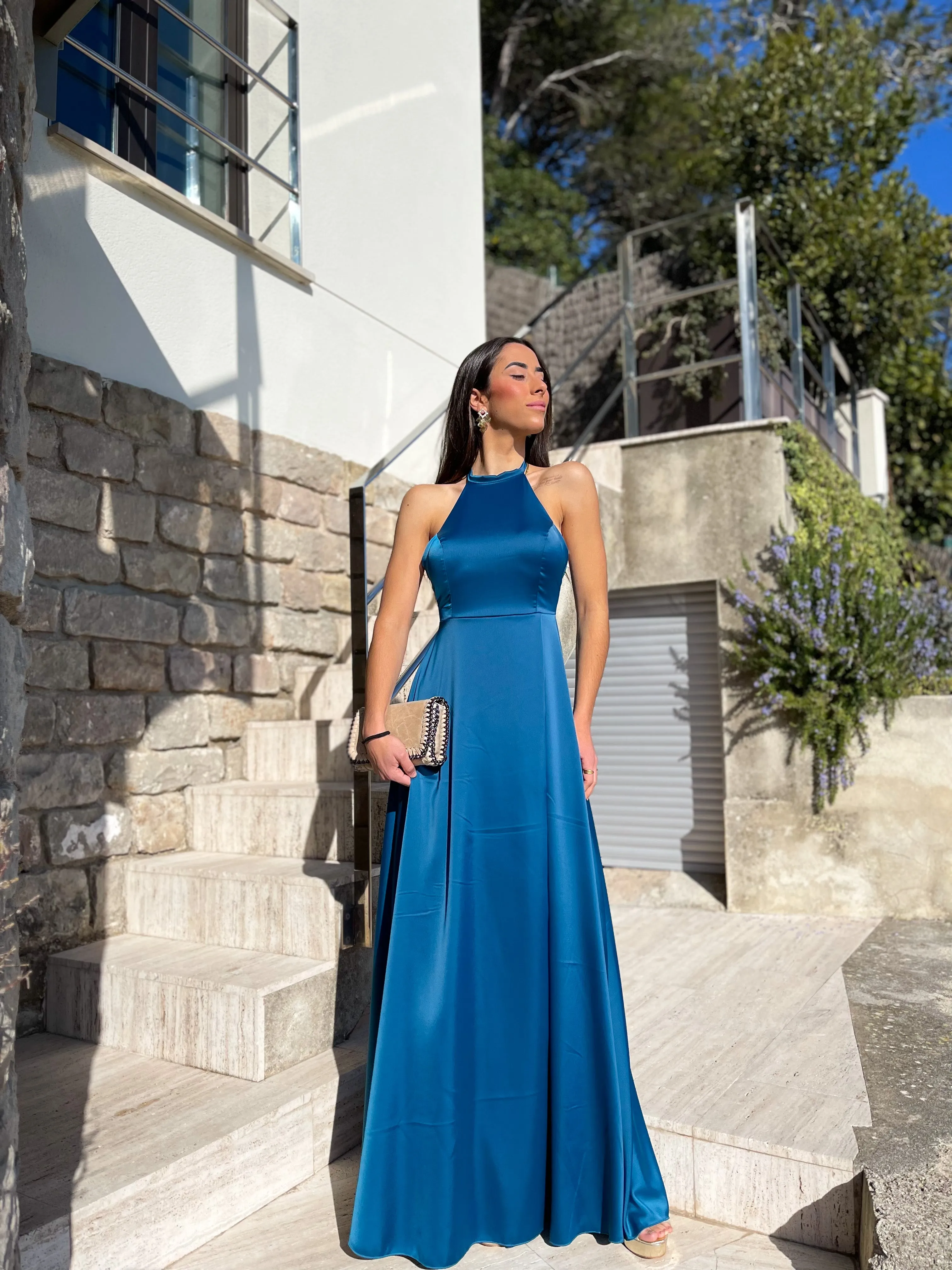 Vestido halter raso petróleo sold by Sorellas