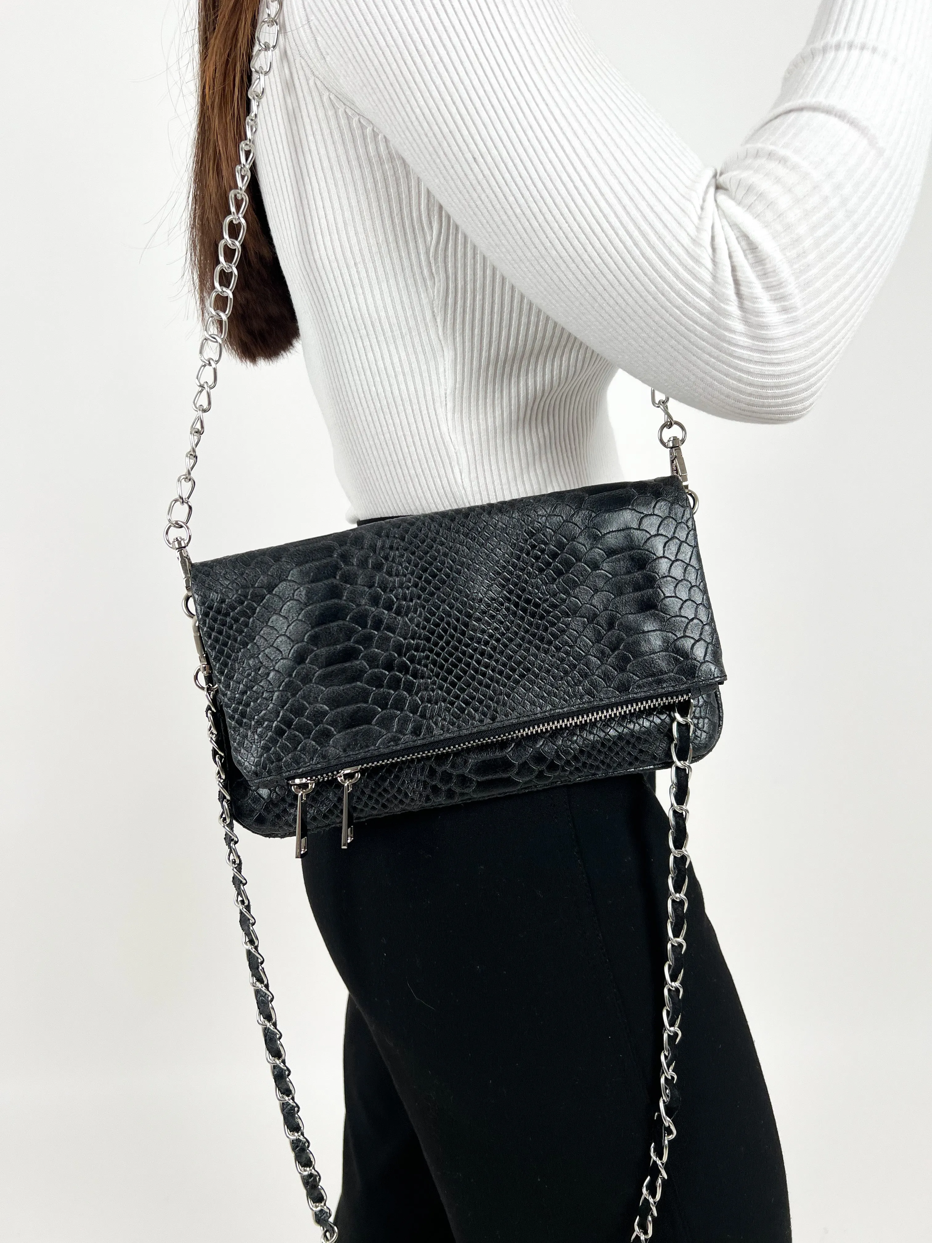 Bolso piel cadenas coco negro sold by Sorellas product image thumbnail 2