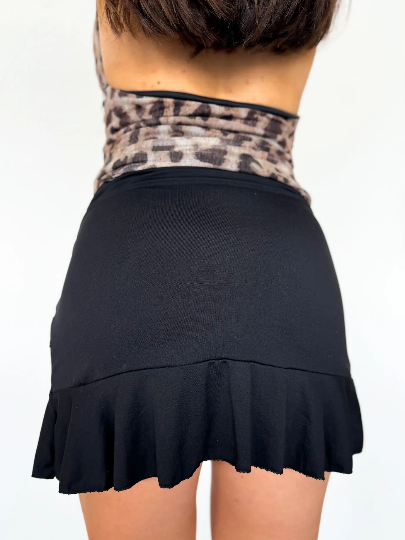 Falda mini frunce negra sold by Sorellas product image thumbnail 4