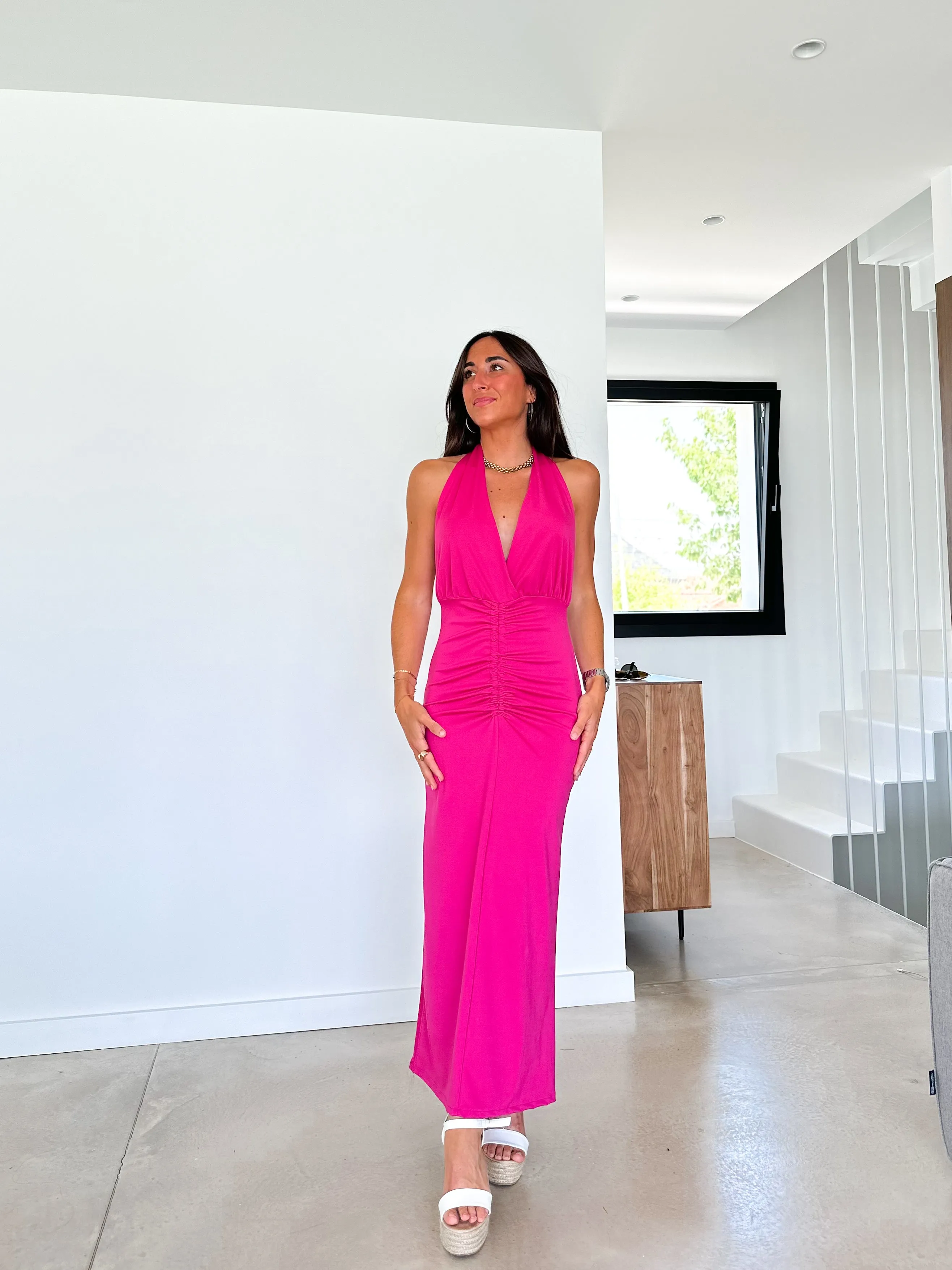Vestido frunce pico fucsia sold by Sorellas product image thumbnail 2