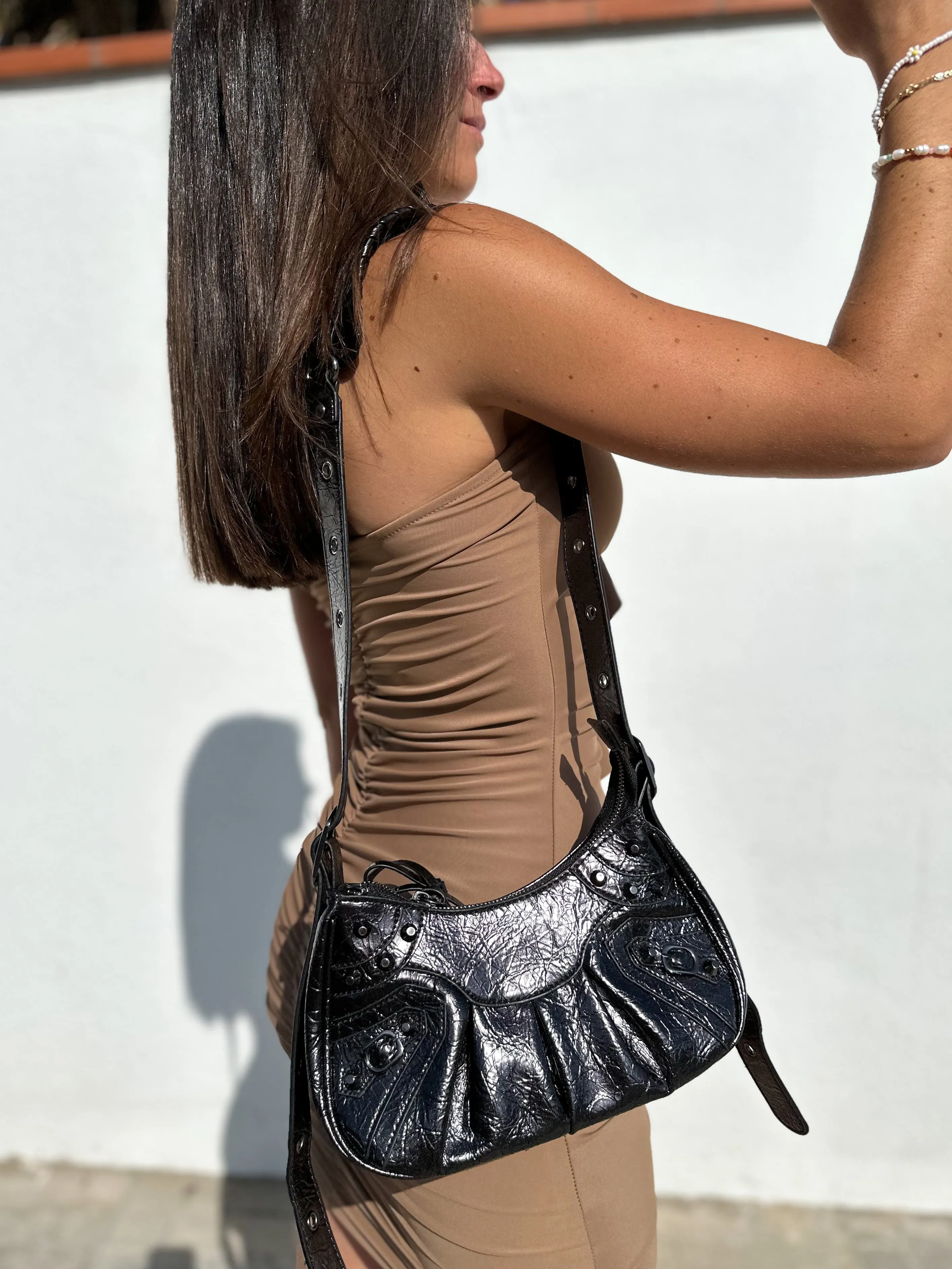 Bolso tachuelas vegano negro sold by Sorellas product image thumbnail 3