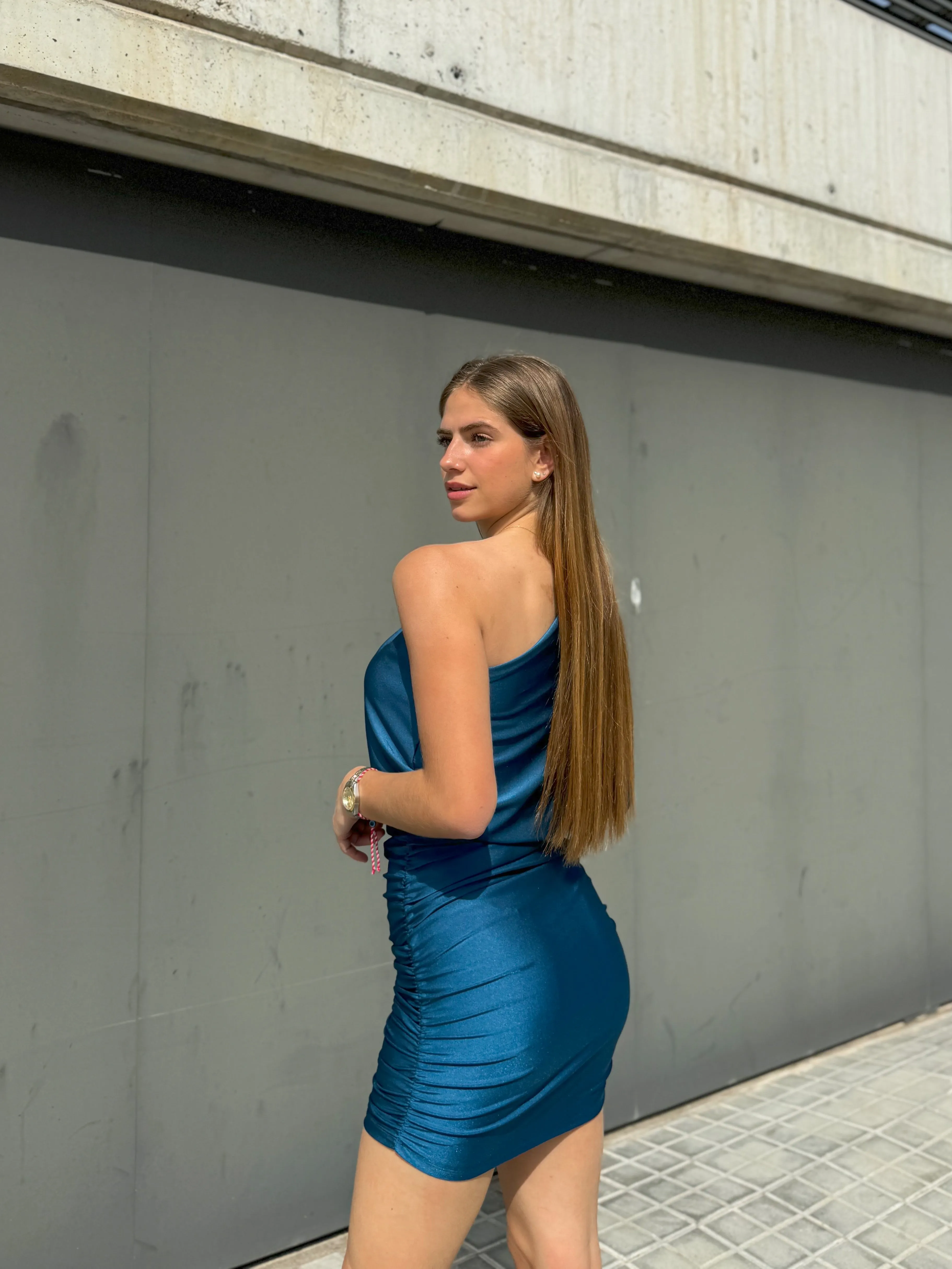 Vestido mini asim manga petróleo sold by Sorellas product image thumbnail 4