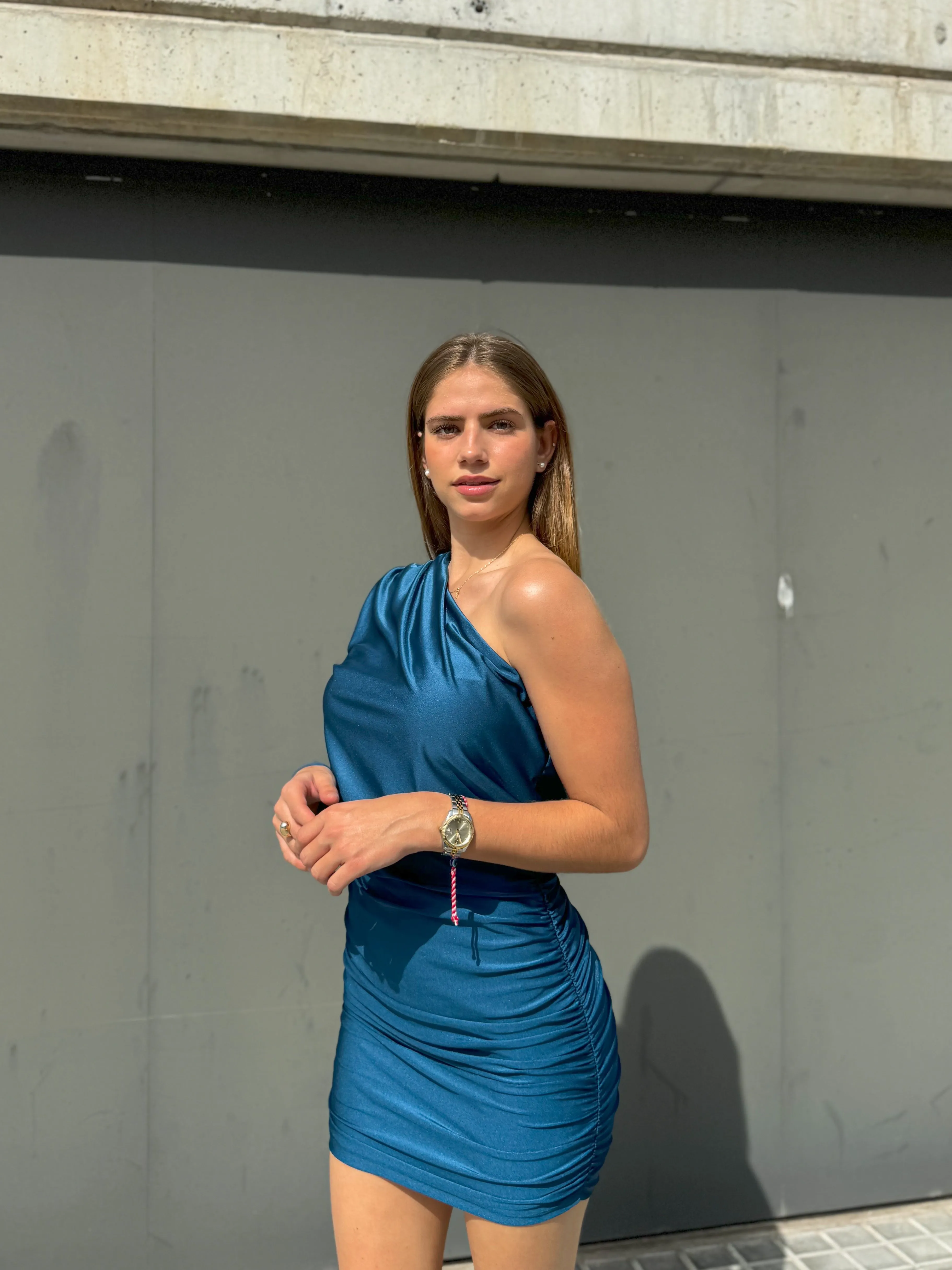 Vestido mini asim manga petróleo sold by Sorellas product image thumbnail 2