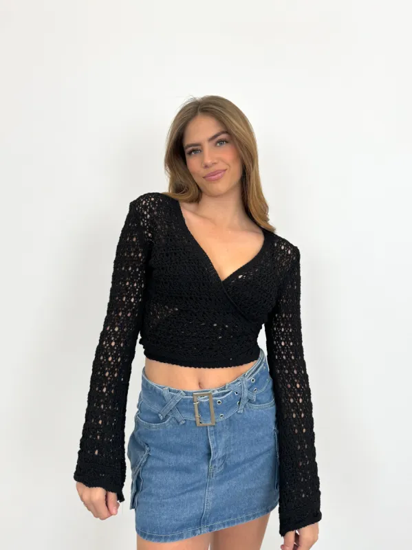 Jersey cruzado calado negro sold by Sorellas