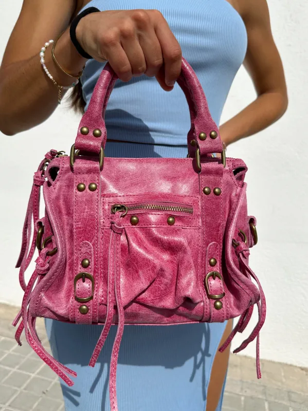 Bolso hebillas piel mate rosa sold by Sorellas