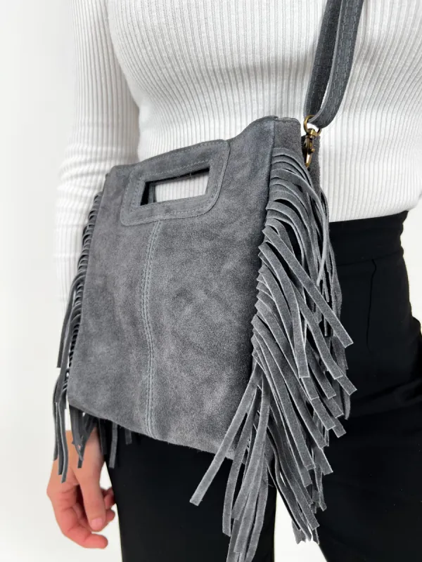 Bolso piel flecos gris sold by Sorellas