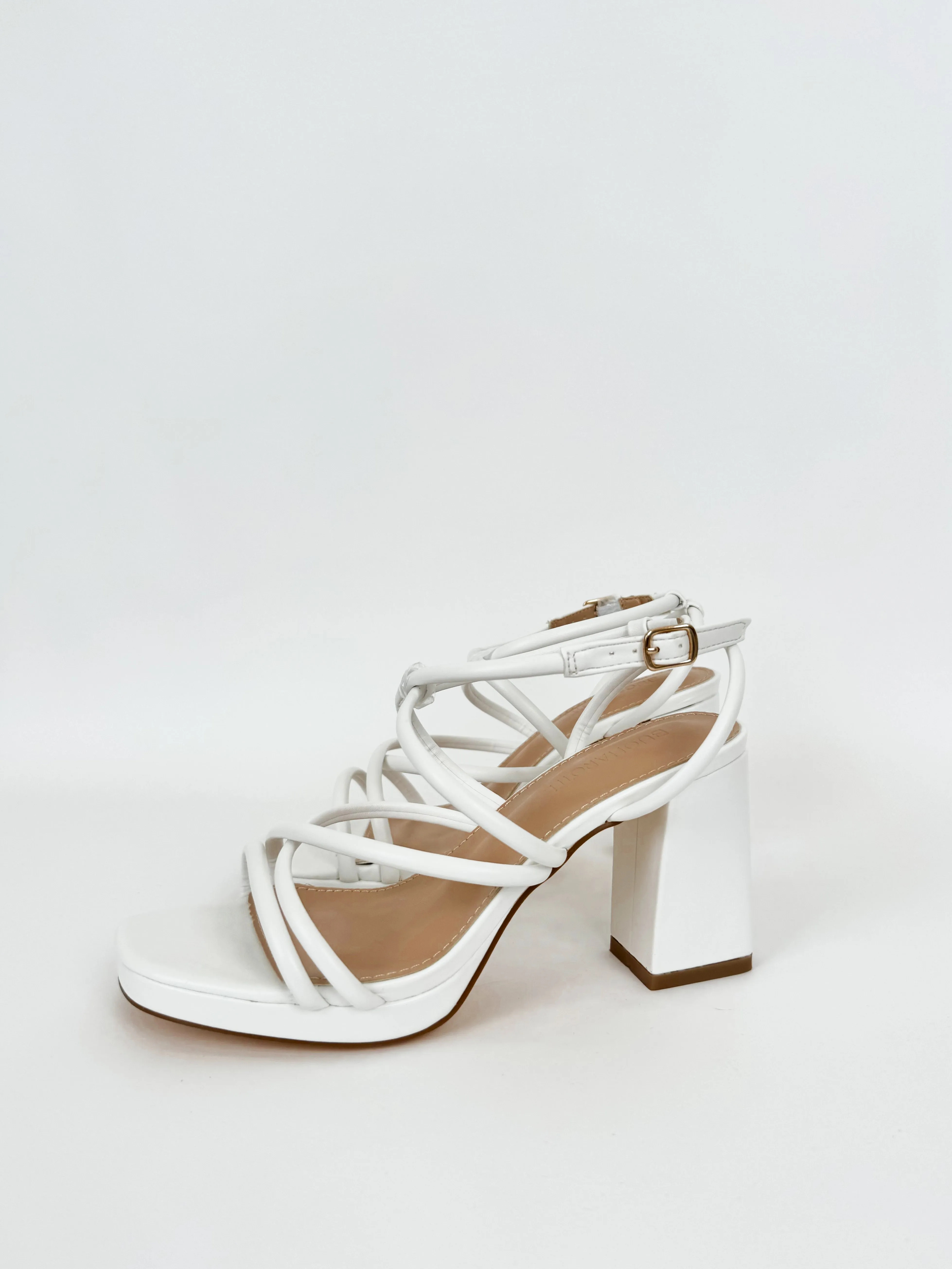 Sandalia plataforma entrelazado blanco sold by Sorellas product image thumbnail 2