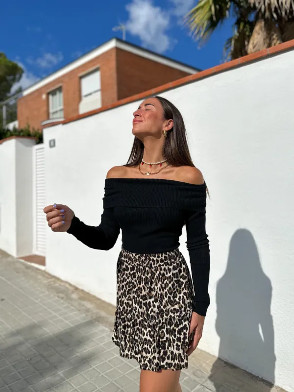 Jersey barco punto negro sold by Sorellas