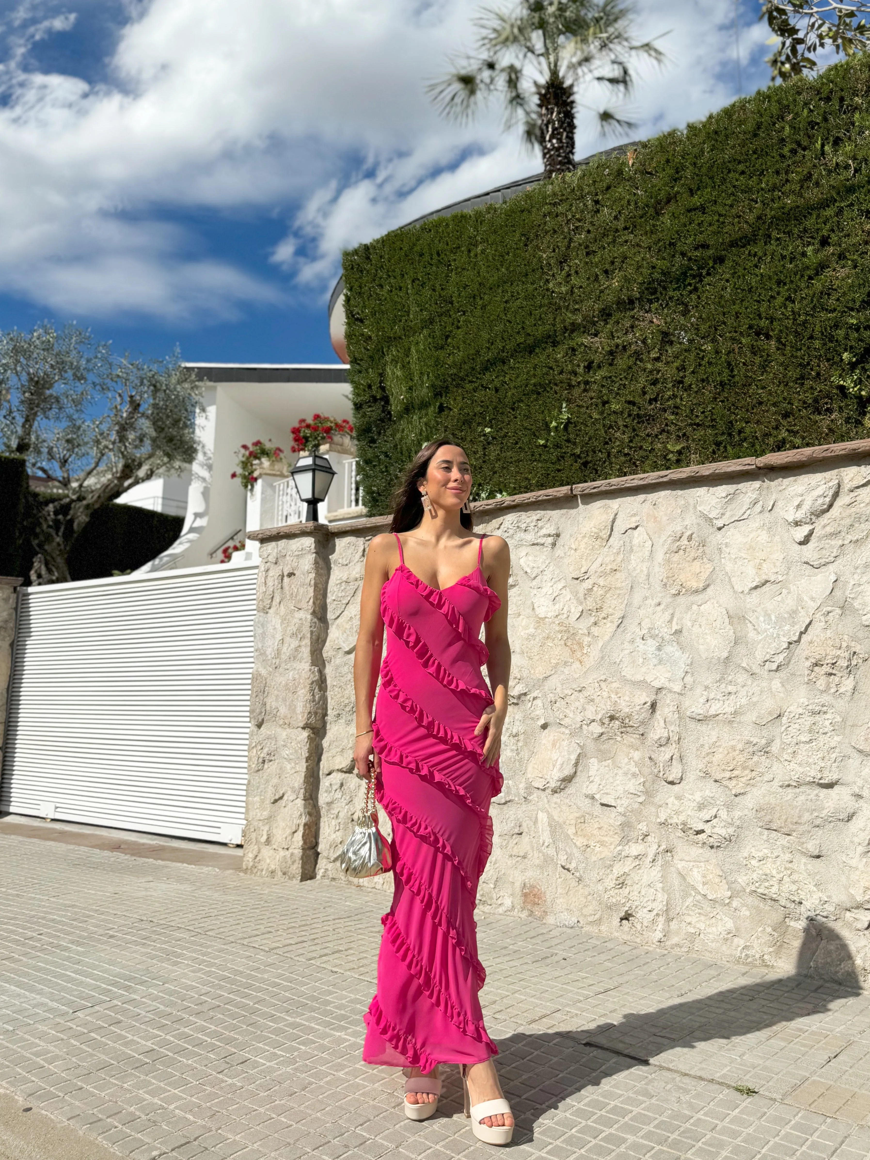 Vestido volantes crepe rosa sold by Sorellas product image thumbnail 3