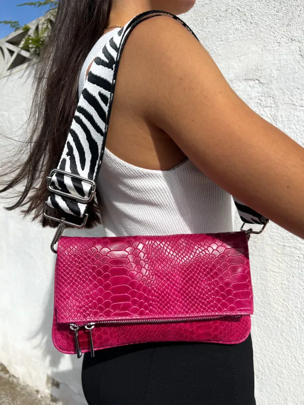 Bolso piel cadenas coco fucsia sold by Sorellas