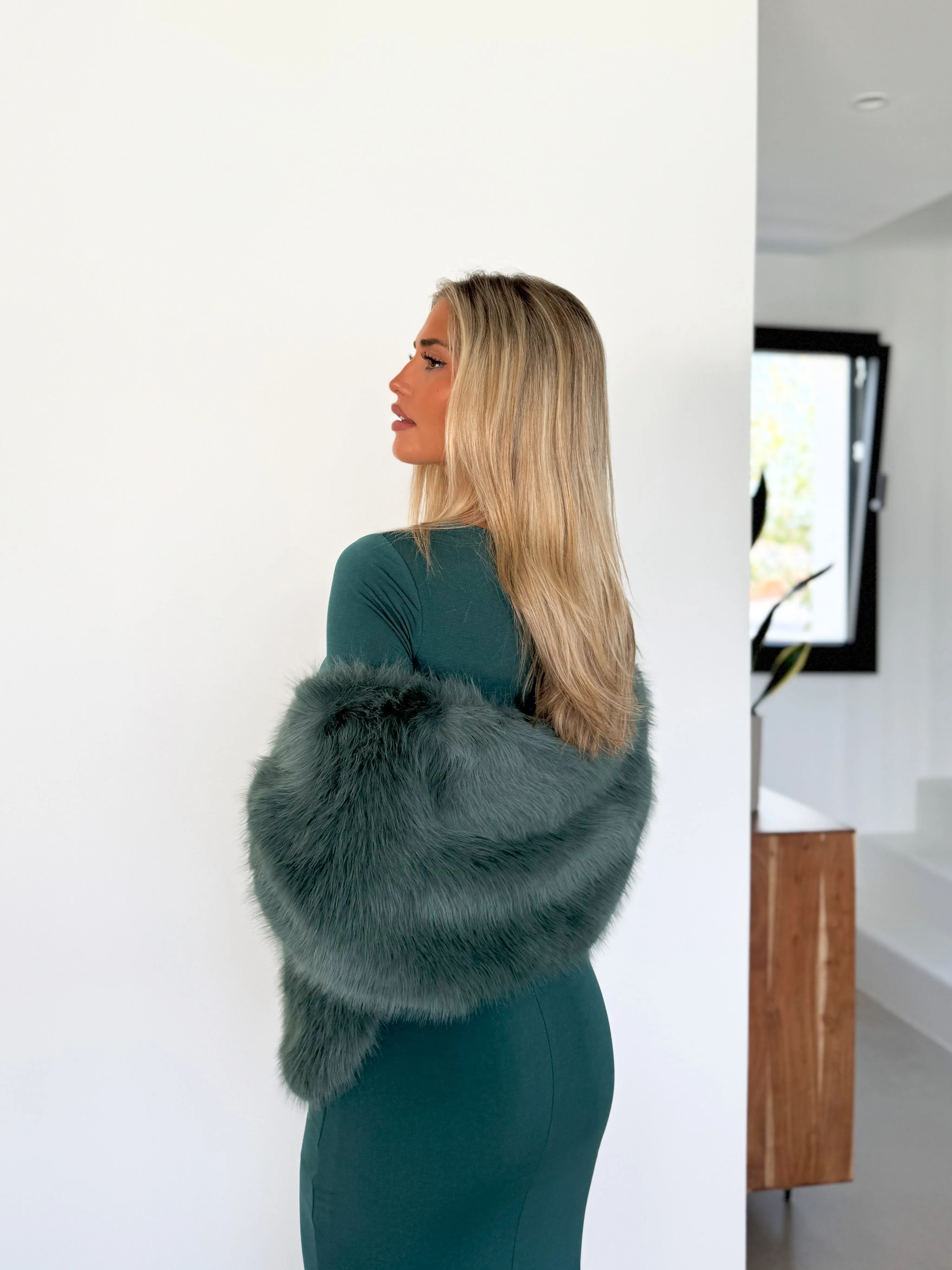 Estola evento pelo petróleo sold by Sorellas product image thumbnail 4