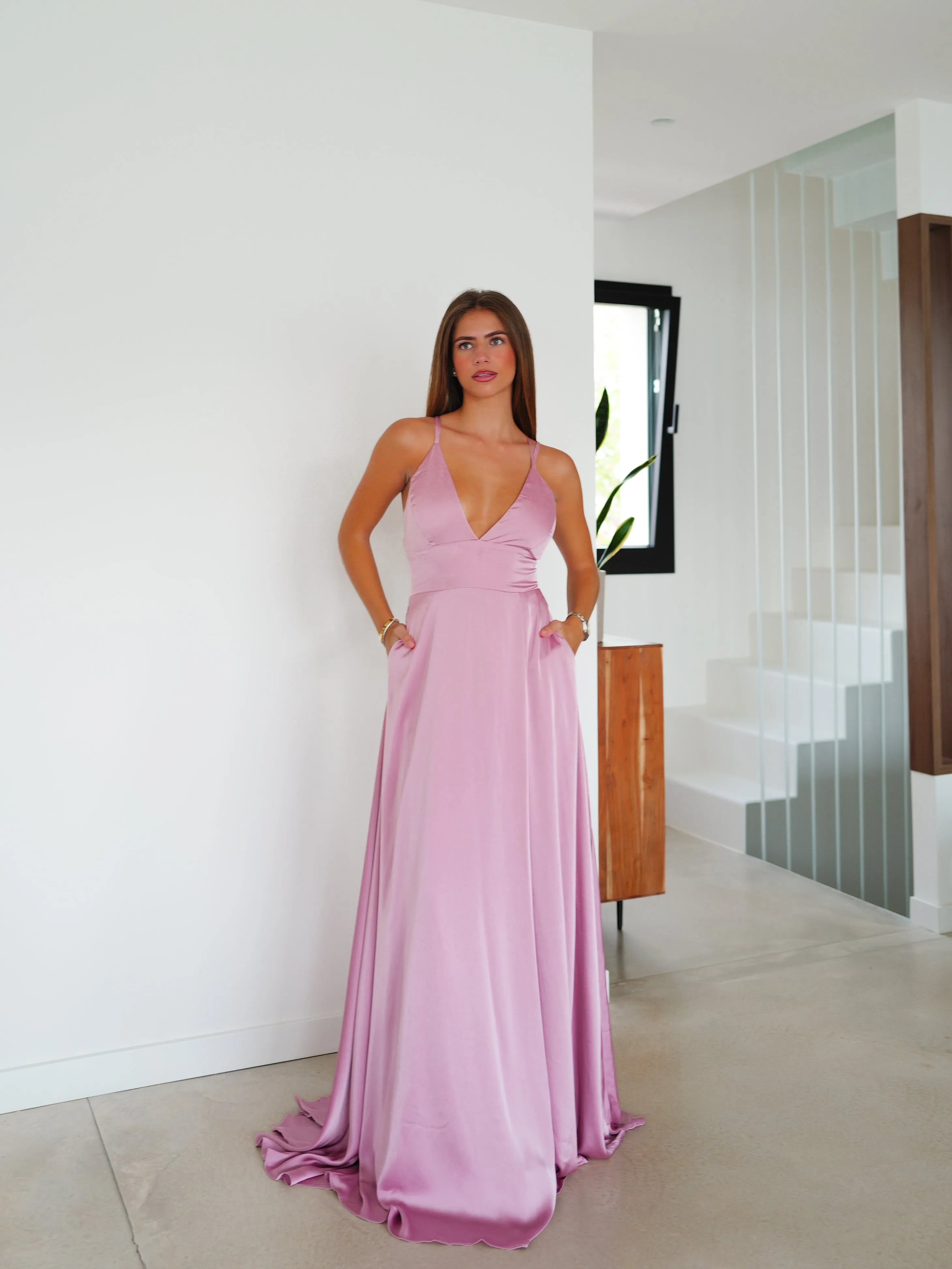 Vestido raso entrelazado rosa sold by Sorellas product image thumbnail 2