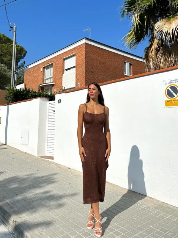 Vestido midi punto marron sold by Sorellas