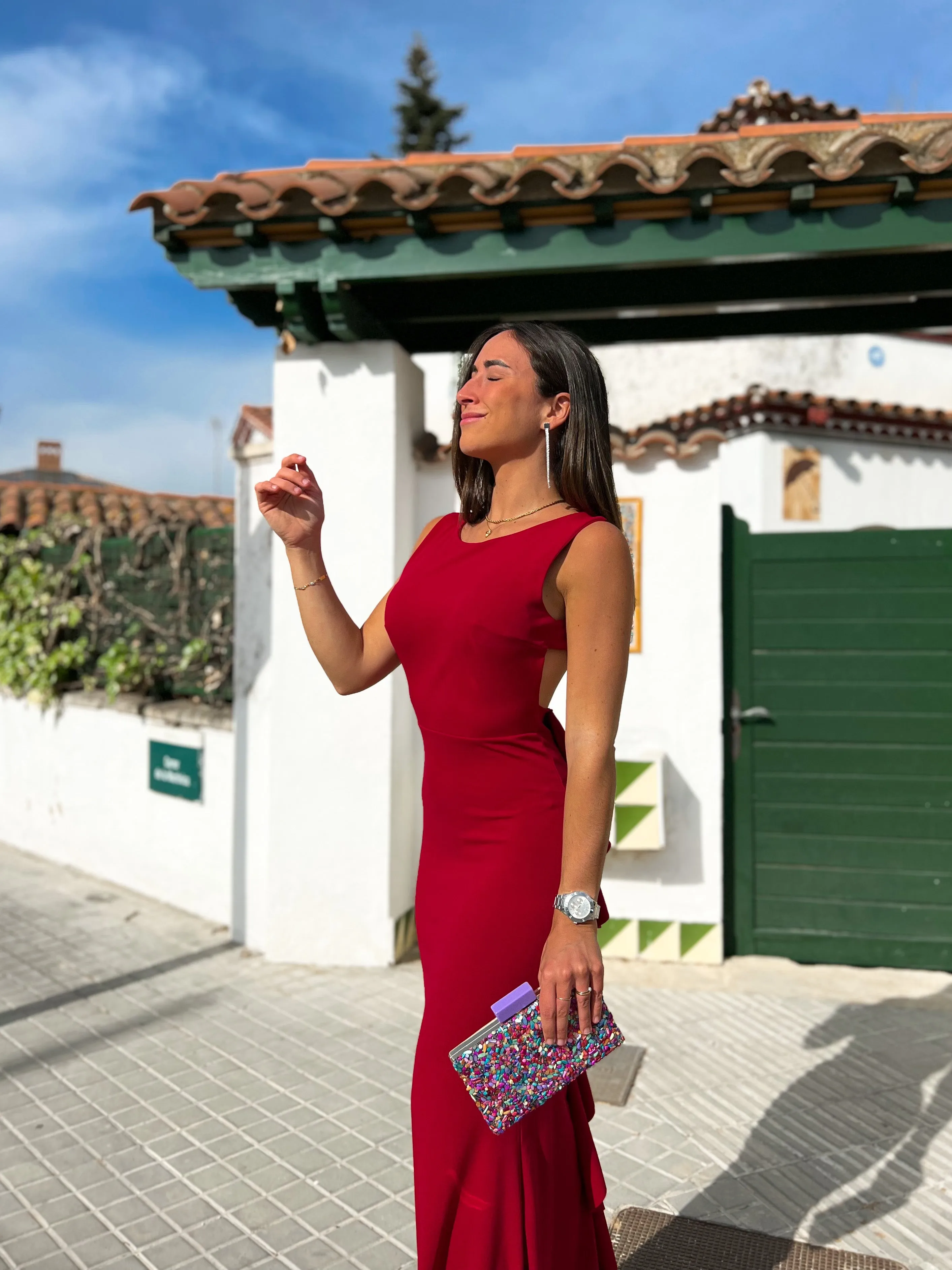 Vestido largo sirena granate sold by Sorellas product image thumbnail 2