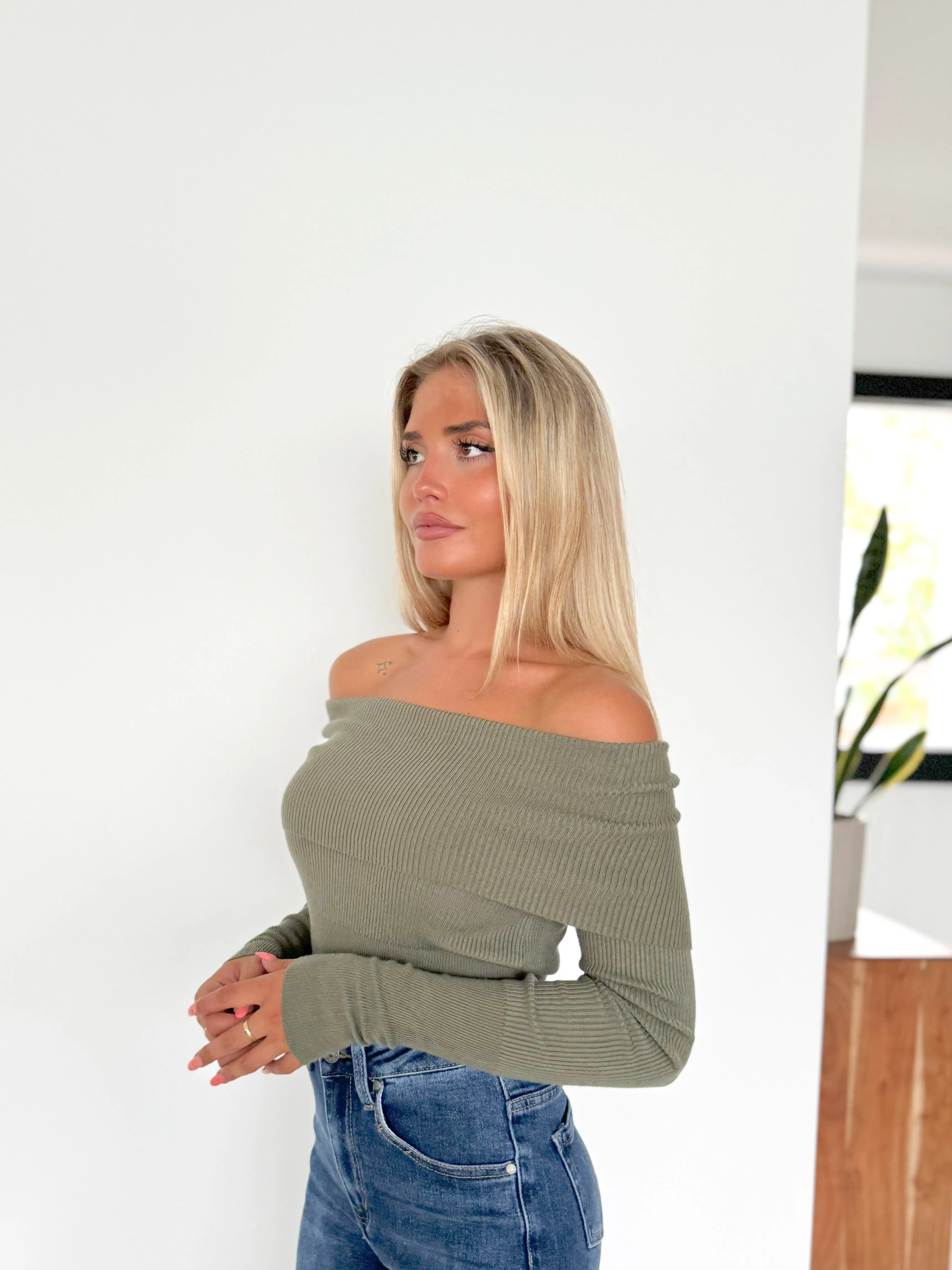 Jersey barco canalé caqui sold by Sorellas product image thumbnail 2