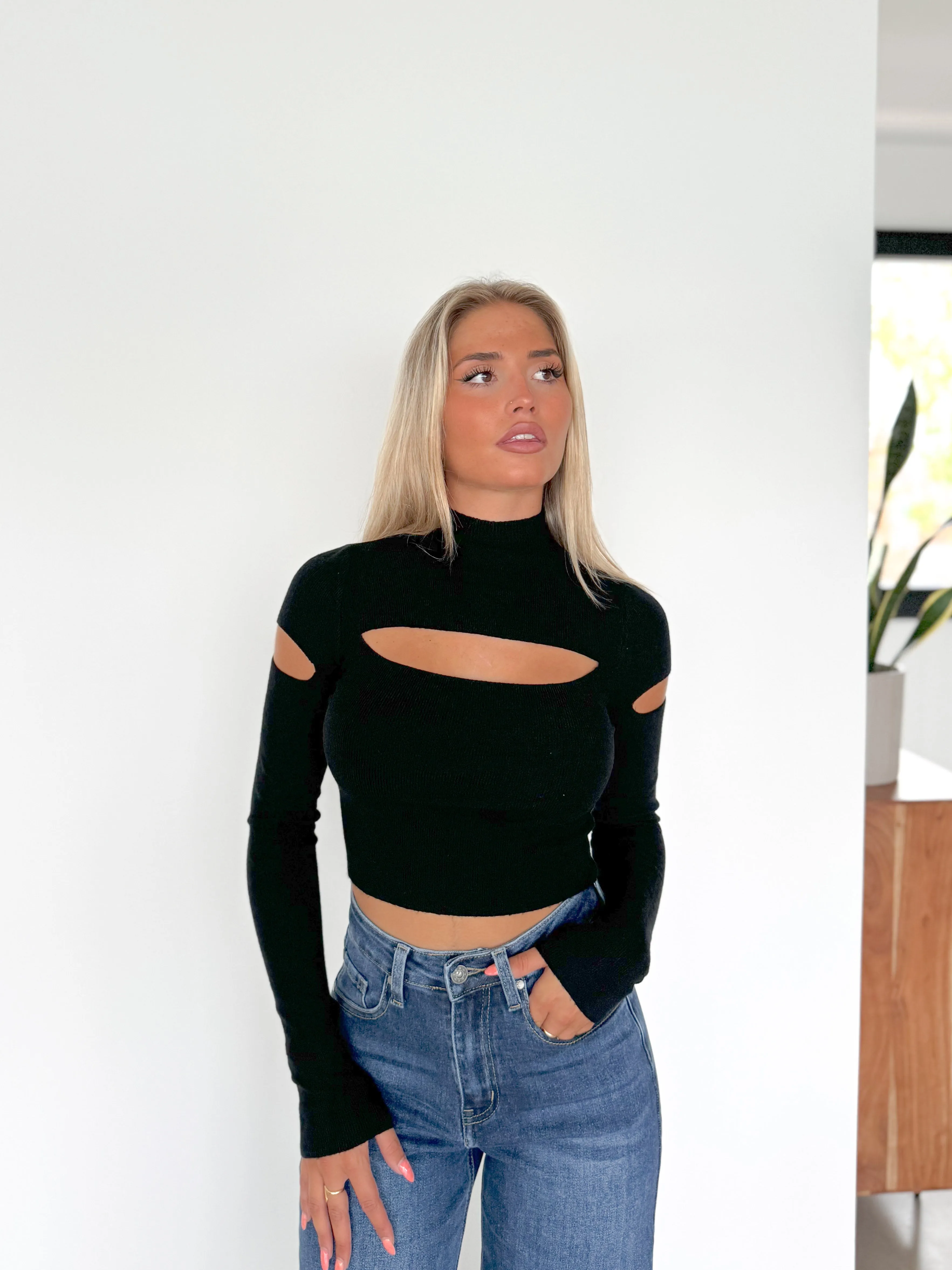 Jersey aberturas negro sold by Sorellas product image thumbnail 2