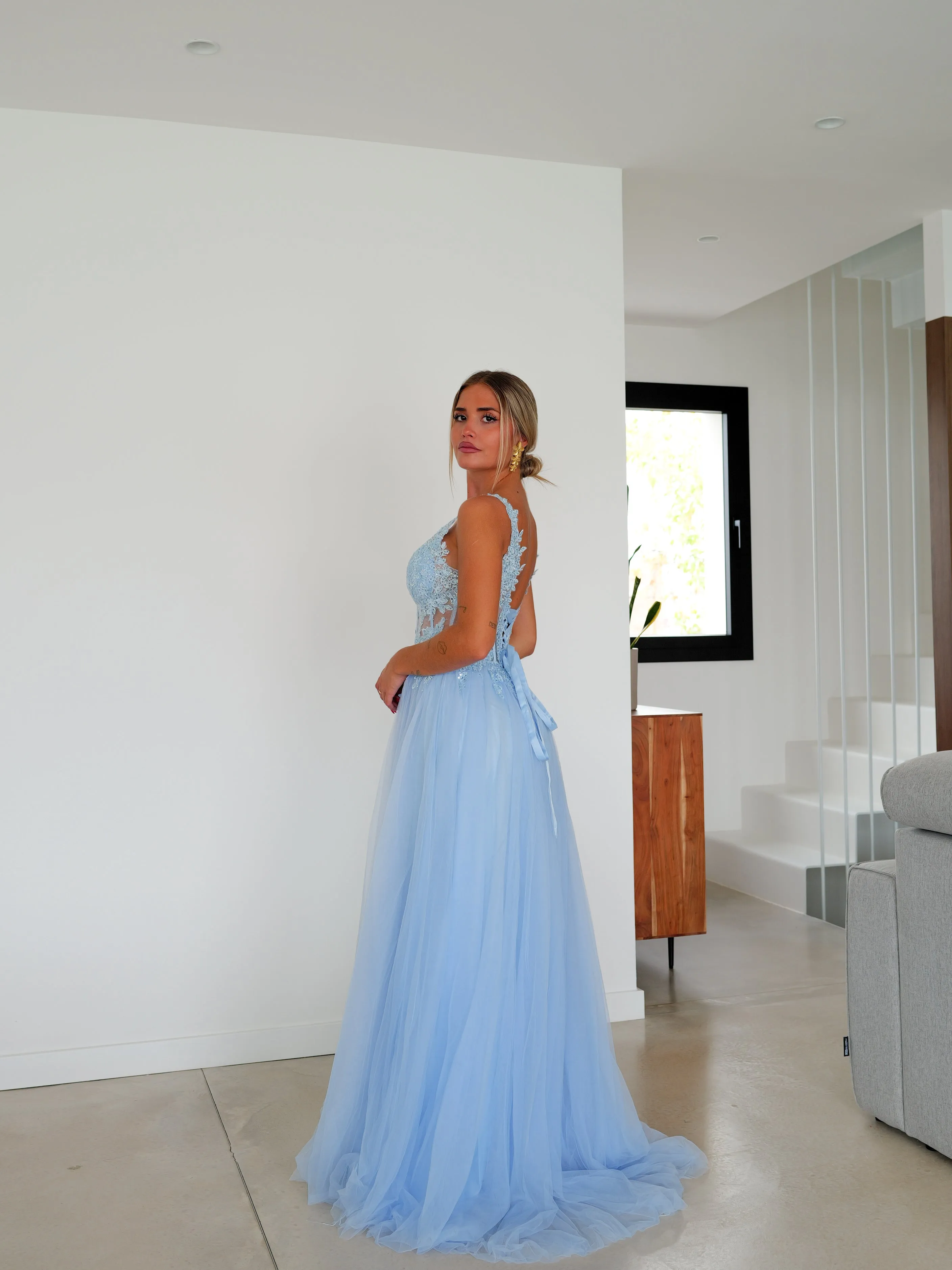 Vestido corsé pico tulle celeste sold by Sorellas product image thumbnail 3