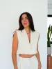Conjunto cropped traje beige sold by Sorellas