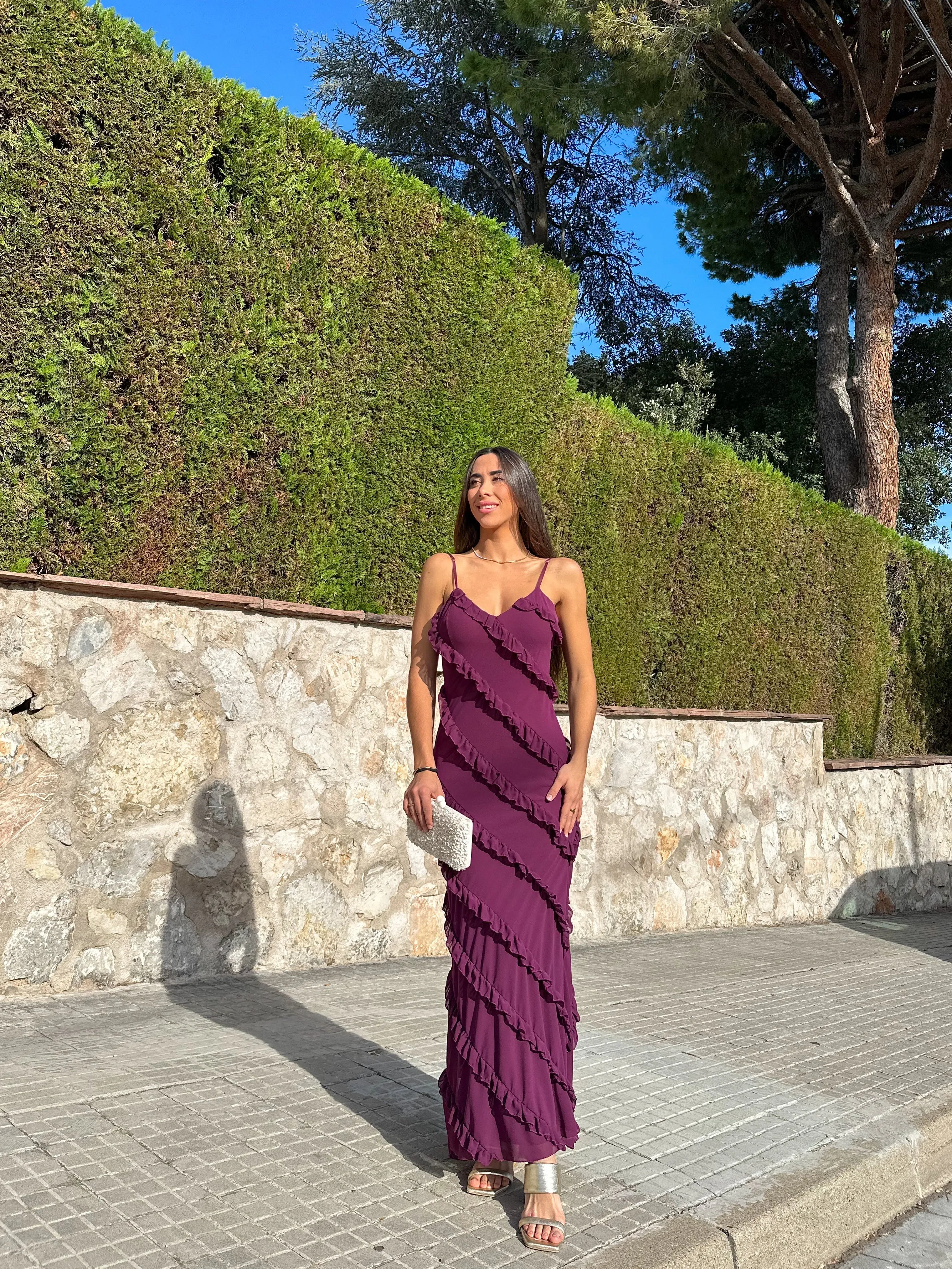 Vestido volantes crepe berenjena sold by Sorellas product image thumbnail 2