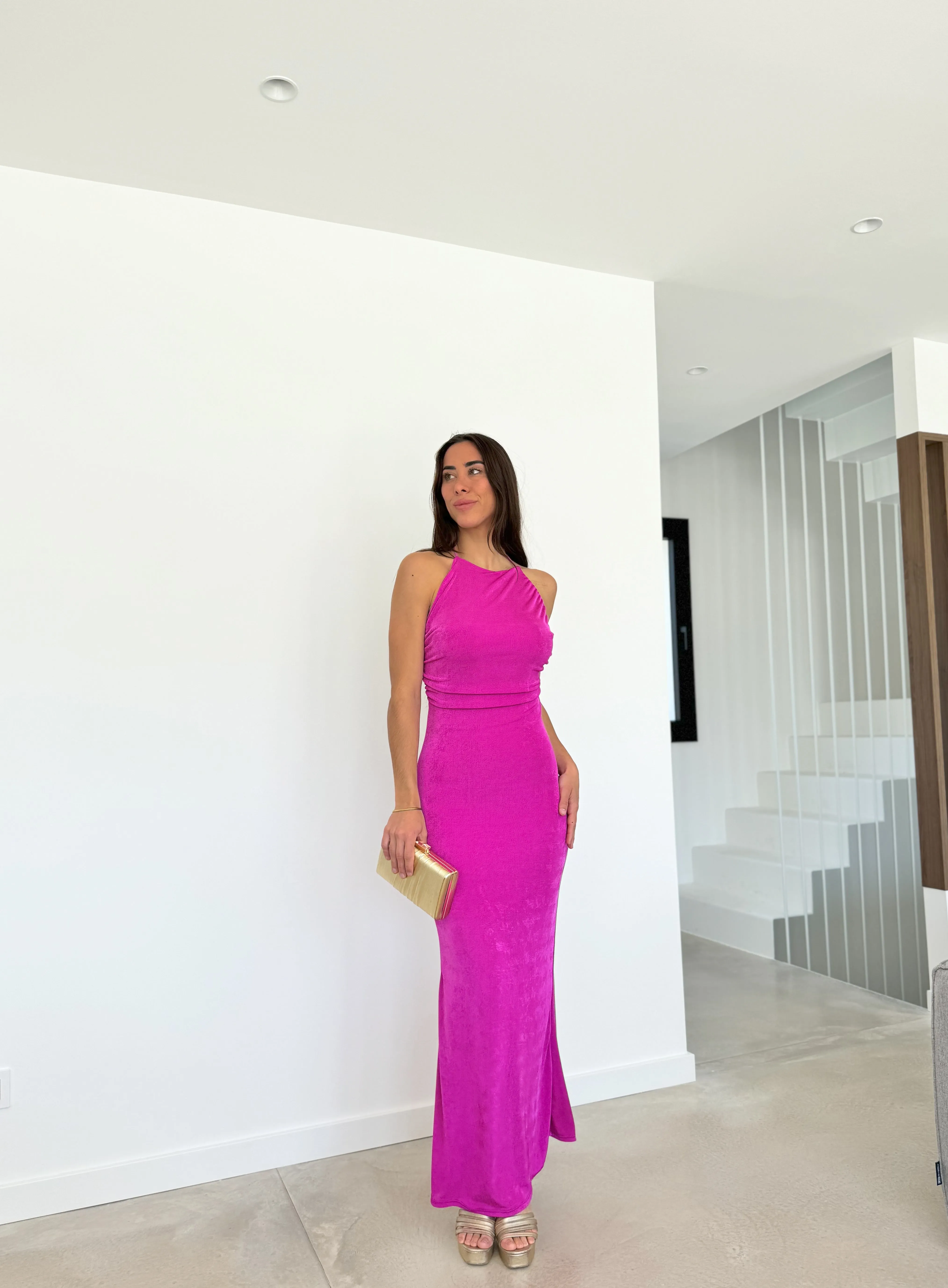 Vestido halter espalda fucsia sold by Sorellas product image thumbnail 2