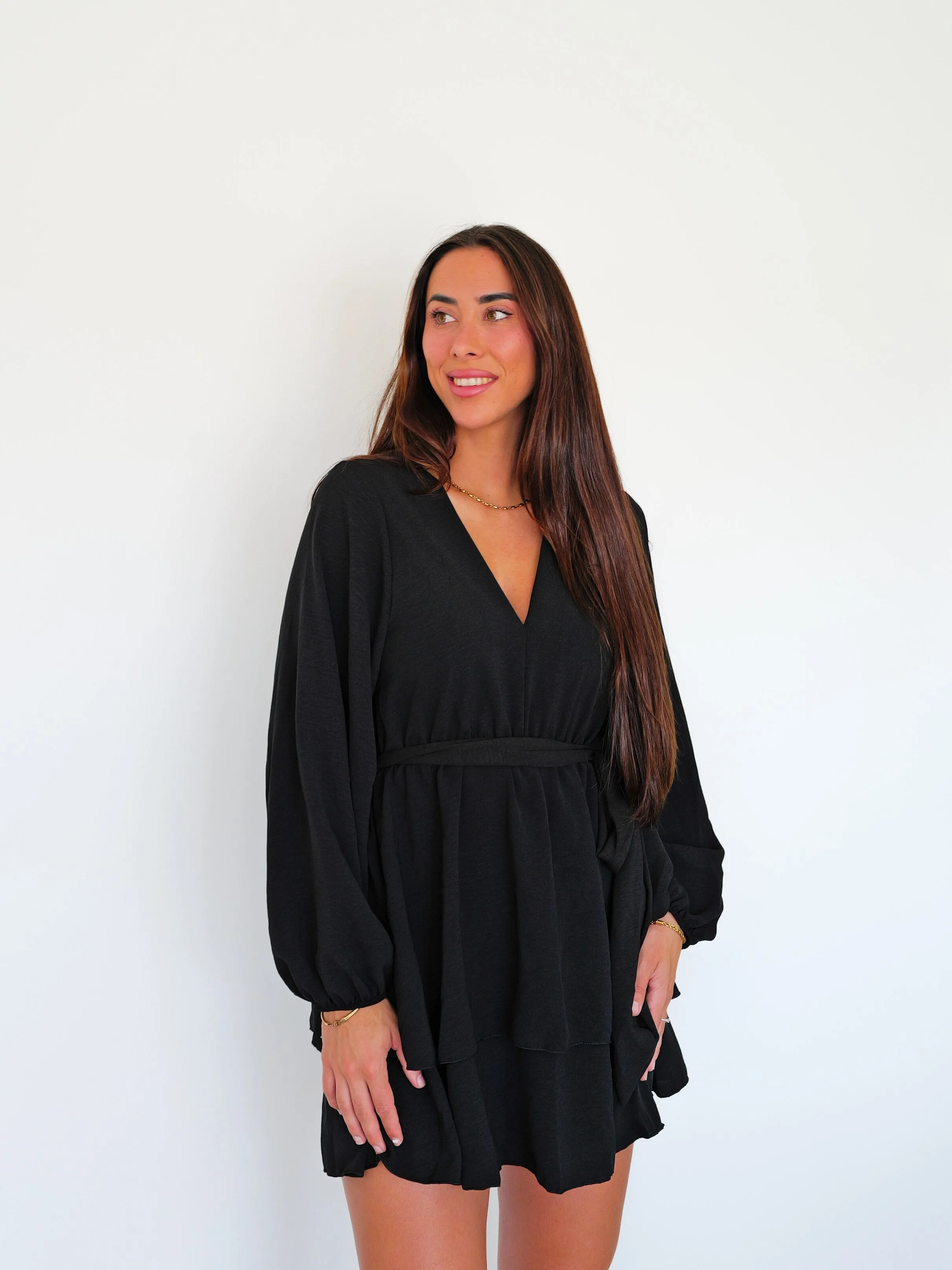 Vestido mini lazo fluido negro sold by Sorellas product image thumbnail 3
