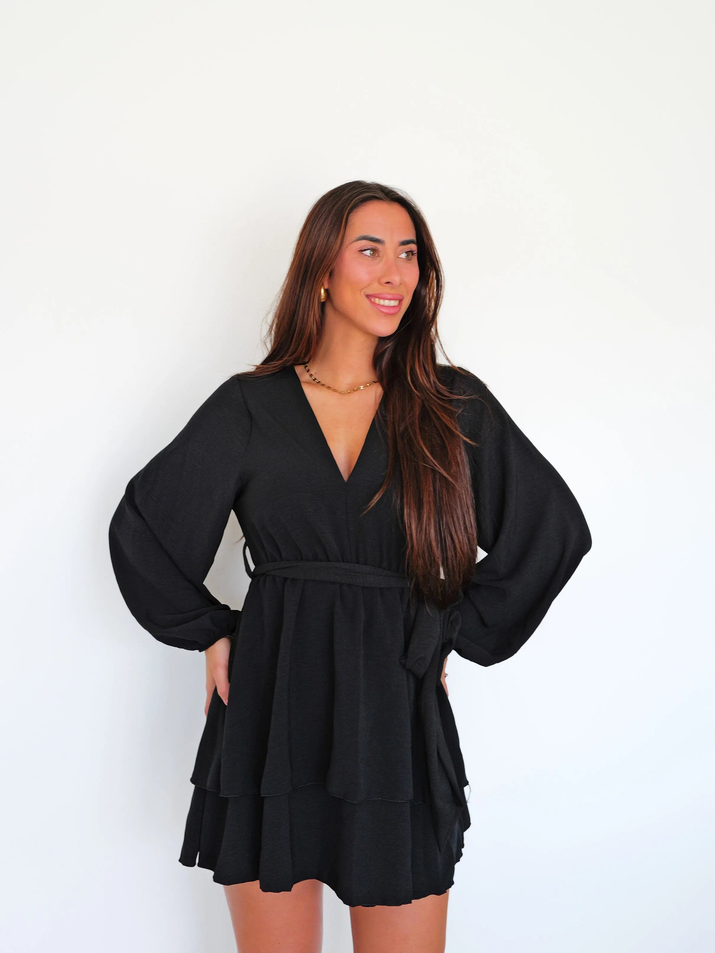 Vestido mini lazo fluido negro sold by Sorellas product image thumbnail 4
