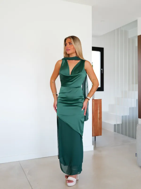 Vestido cascada choker botella sold by Sorellas