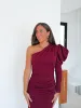 Vestido midi asim manga abullonada burdeos sold by Sorellas