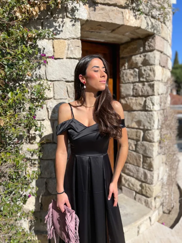 Vestido barco raso negro sold by Sorellas