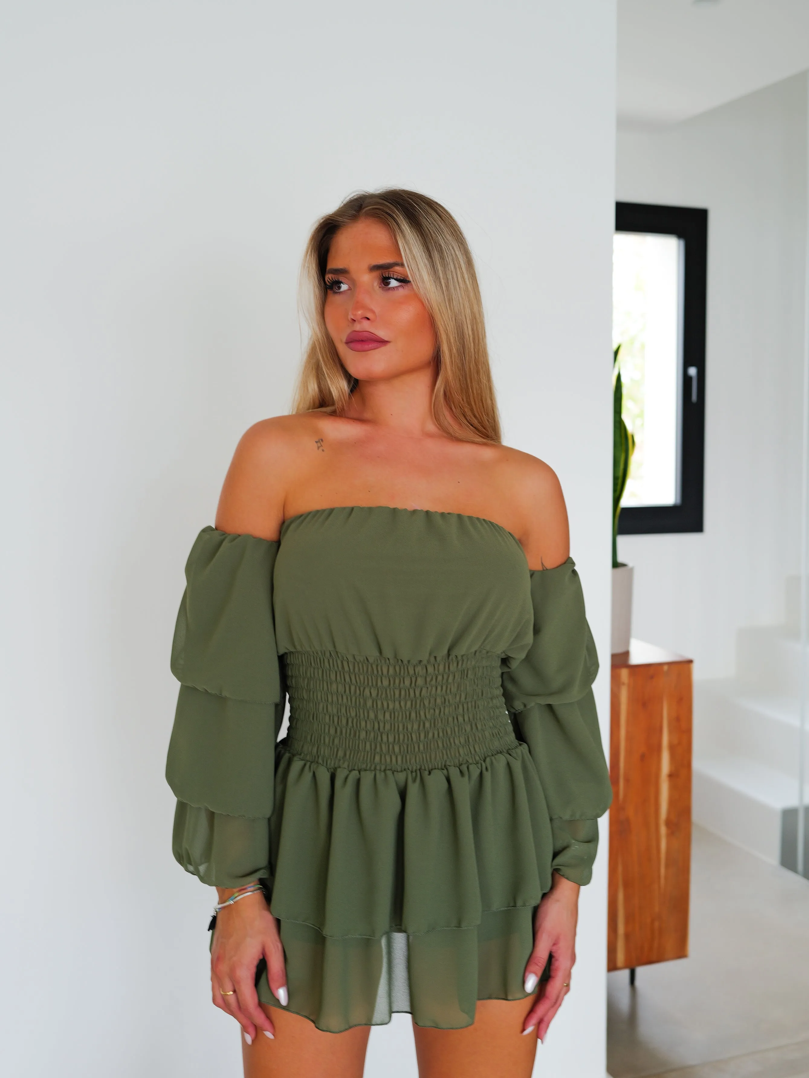 Mono mini romántico caqui sold by Sorellas product image thumbnail 3